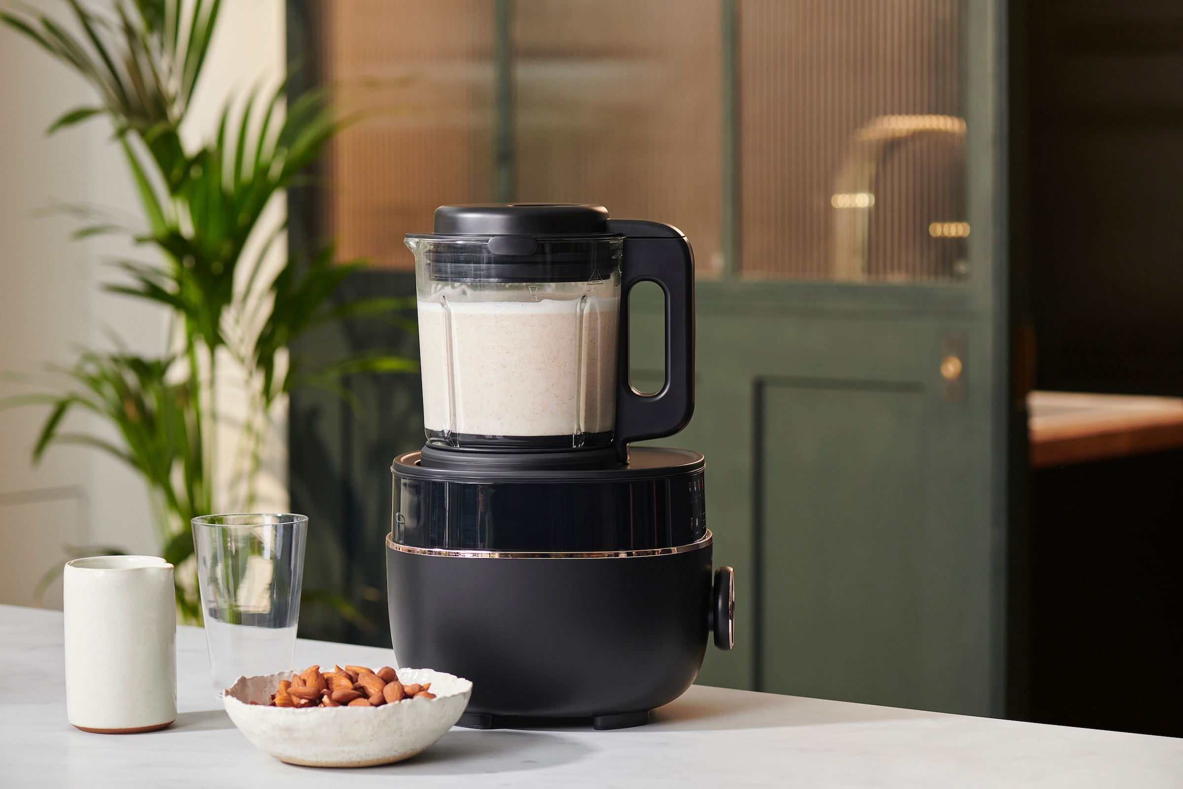 Panasonic Standmixer »MX-HG4401KXE« 950 W dank integriertem Kochelement gleichzeitig mixen und kochen