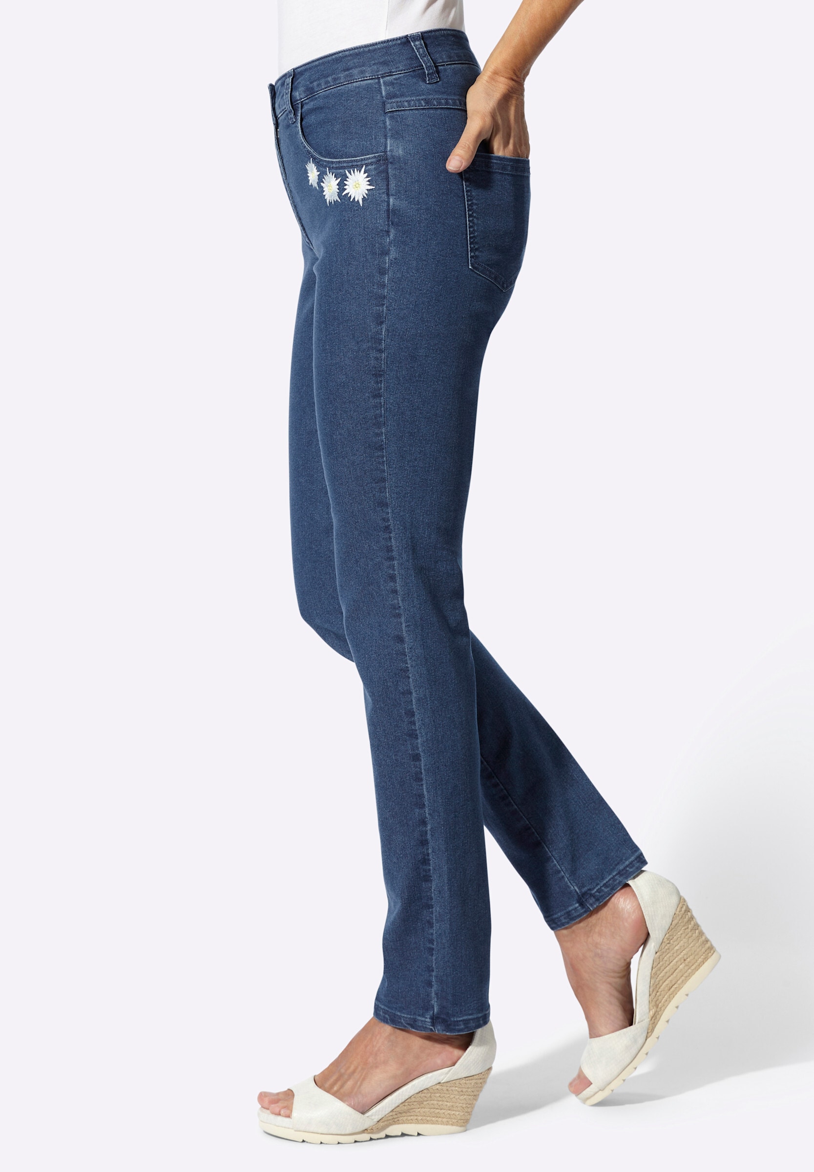 Sieh an! Bequeme Jeans »Jeans Trachtenjeans mit Edelweiß-Stickerei«