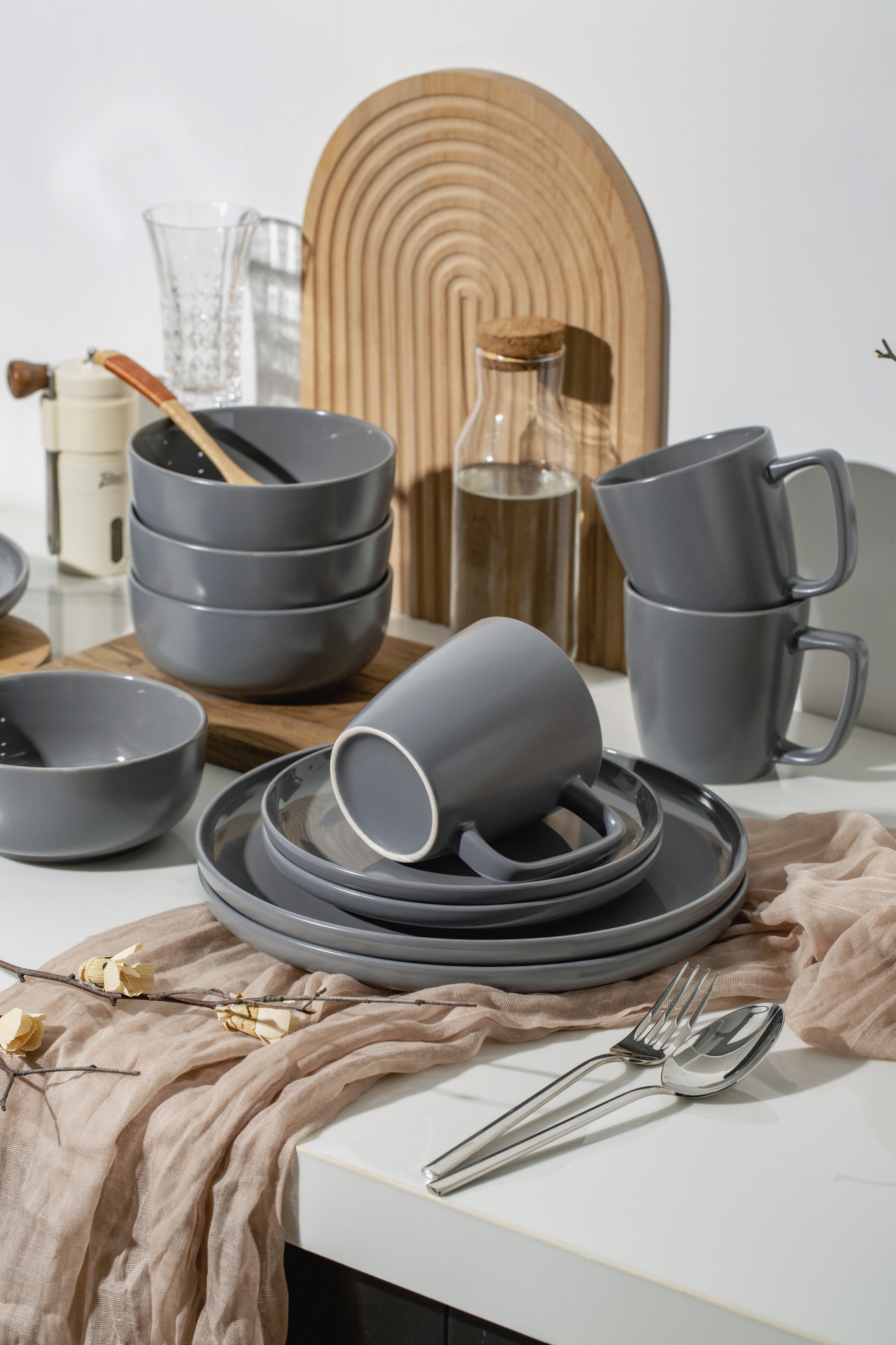 OTTO home Geschirr-Set »Tommik, außen matt, innen glänzend« spülmaschinenfest und mikrowellengeeignet