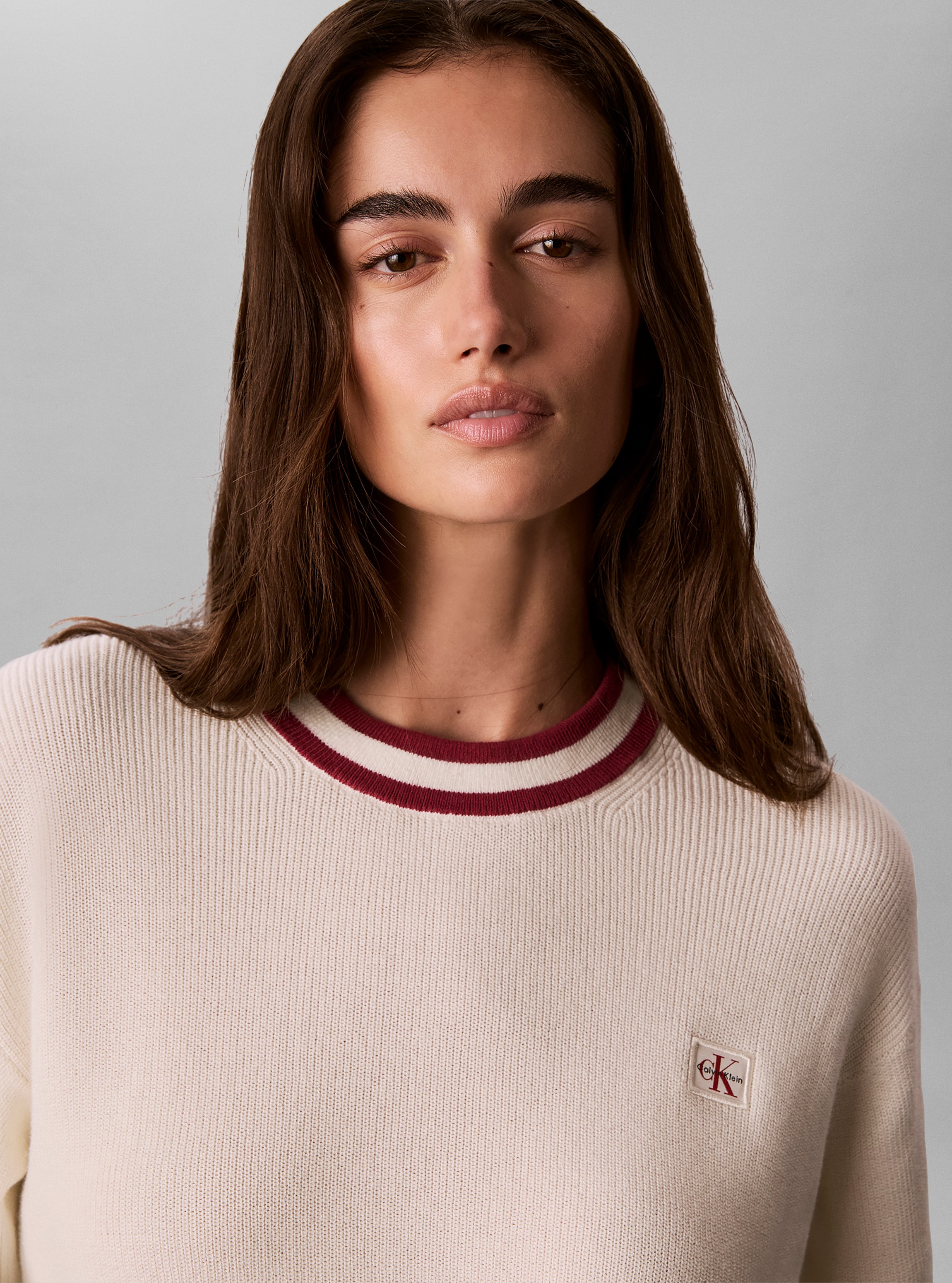 Calvin Klein Jeans Rundhalspullover »WOVEN LABEL CREWNECK SWEATER« Regular fit mit Rundhalsausschnitt