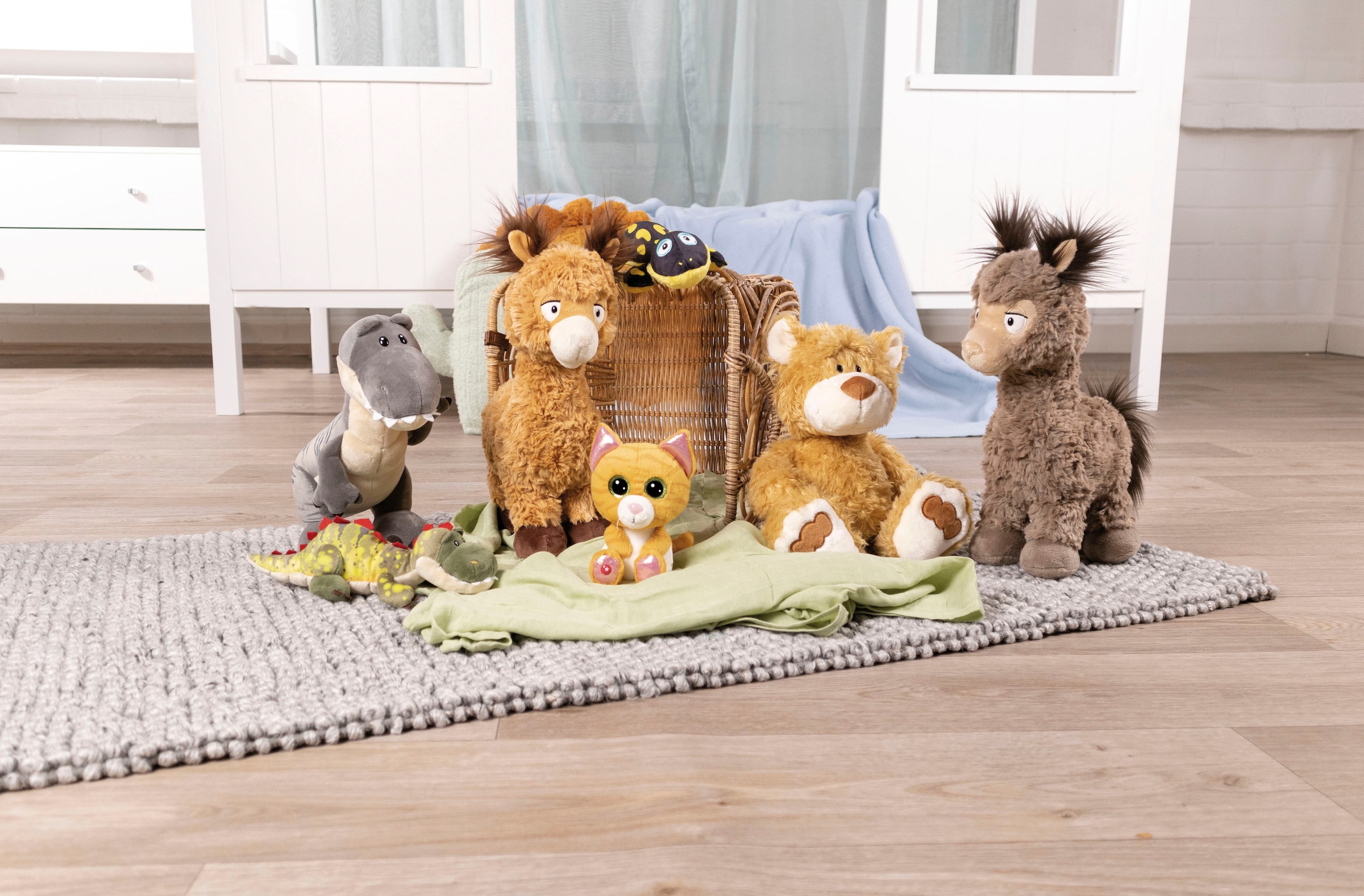 Nici Kuscheltier »Classic Bear, Salamander Don Fuego, 35 cm«, liegend; enthält recyceltes Material