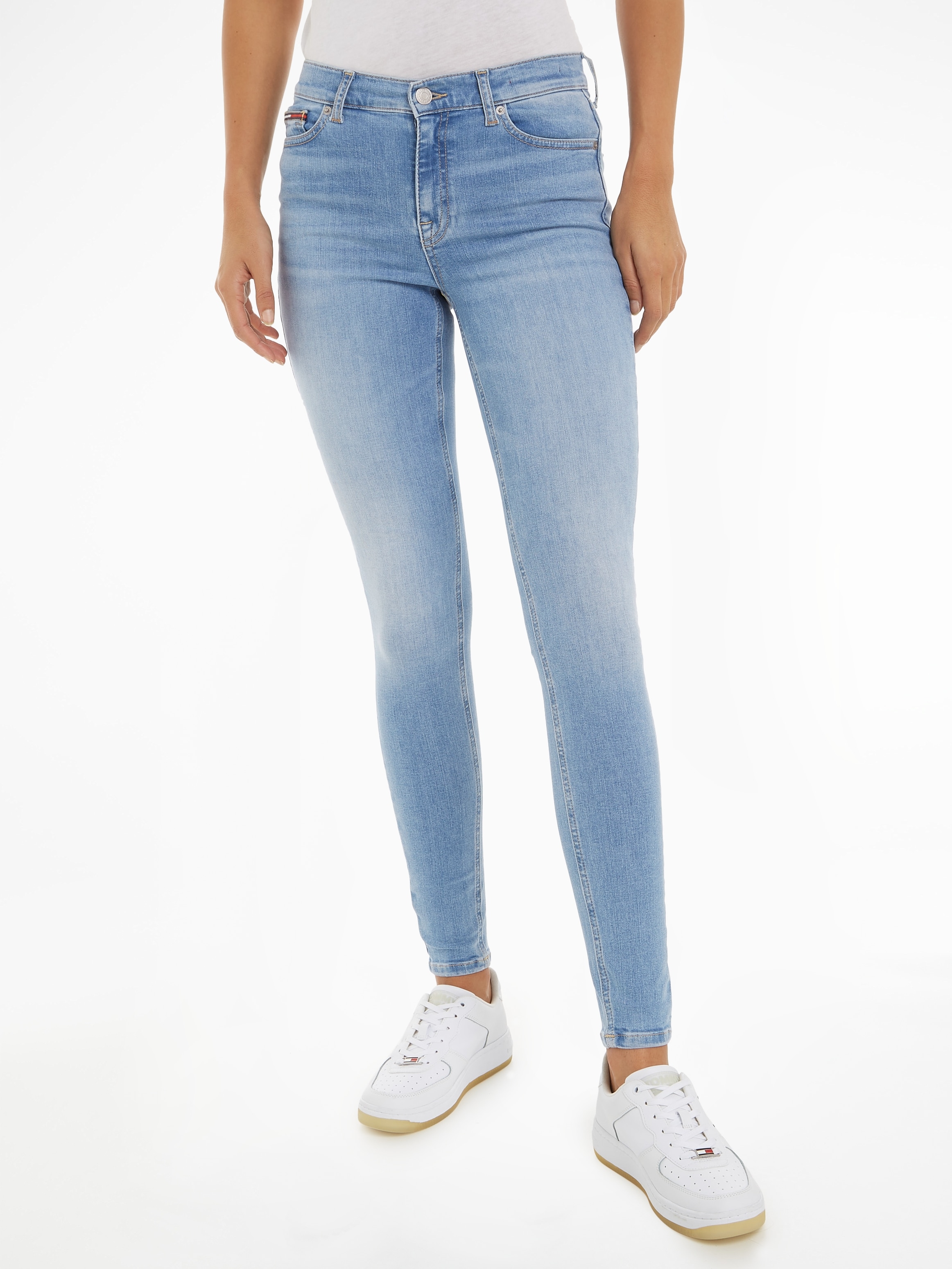 mit ♕ dezenten Jeans Tommy Skinny-fit-Jeans, bei Label-Applikationen