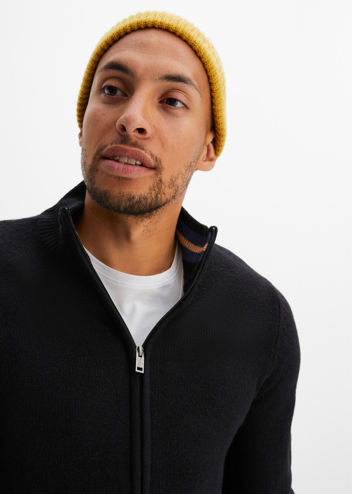 bonprix Strickjacke »Feinstrickjacke« mit Stehkragen, Regular Fit, aus Polyacryl, mit Reißverschluss