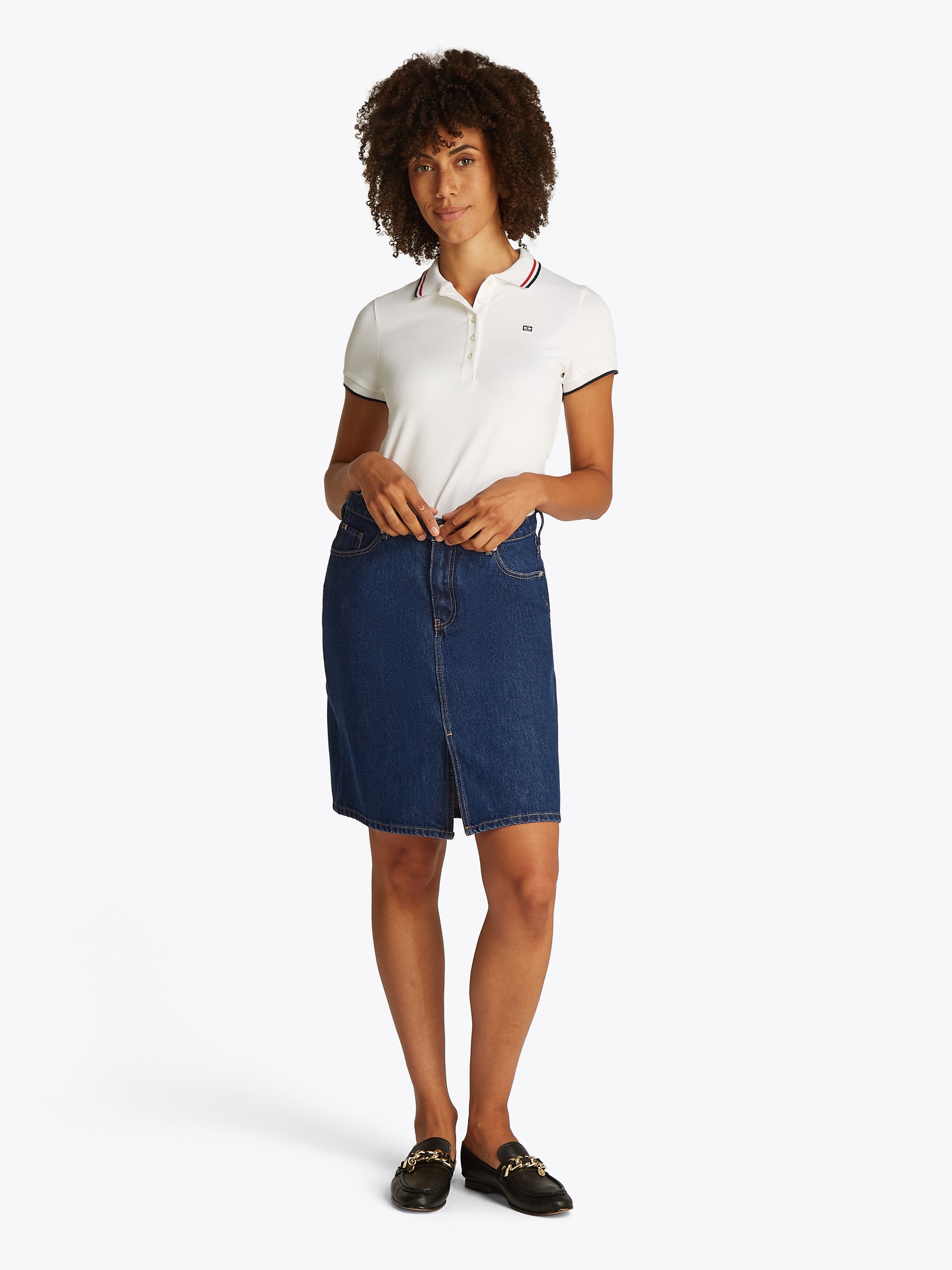 Tommy Hilfiger Jeansrock »DNM KNEE STRAIGHT SKIRT RW ACE«, mit Schlitz vorne, mit Nieten
