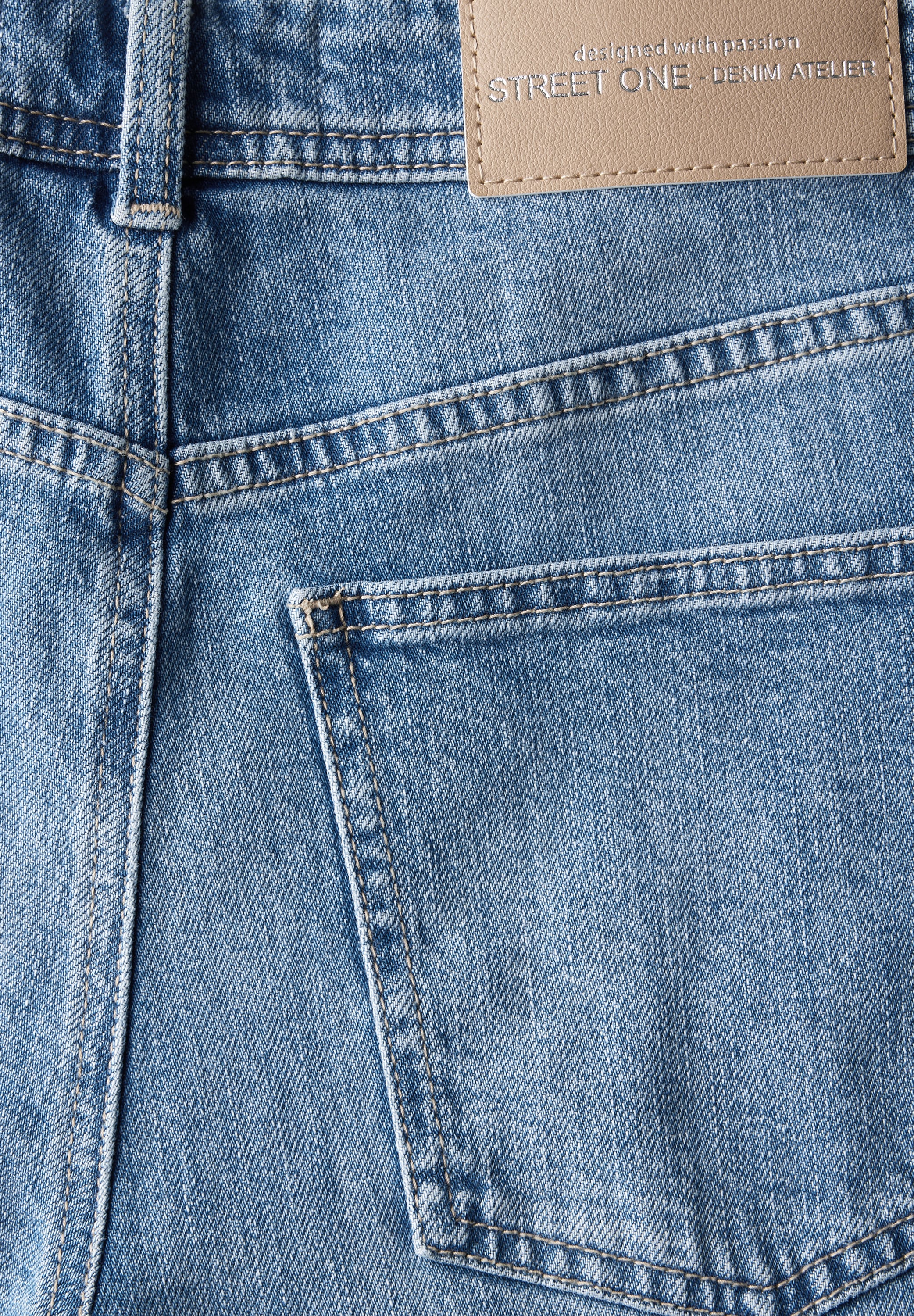 STREET ONE Straight-Jeans, im Five-Pocket Style
