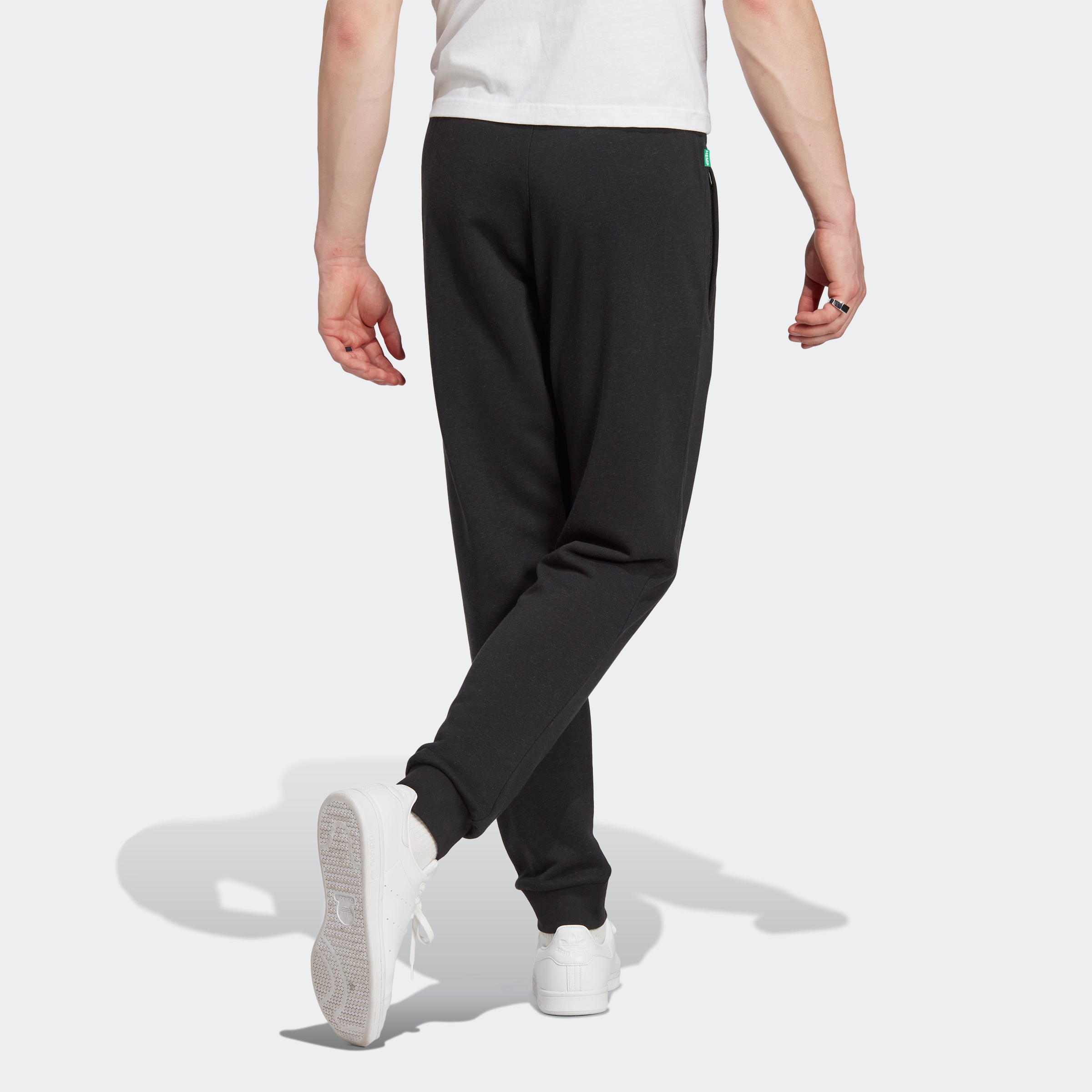 adidas Originals Sporthose »ESSENTIALS+ MADE WITH HEMP«, (1 tlg.)