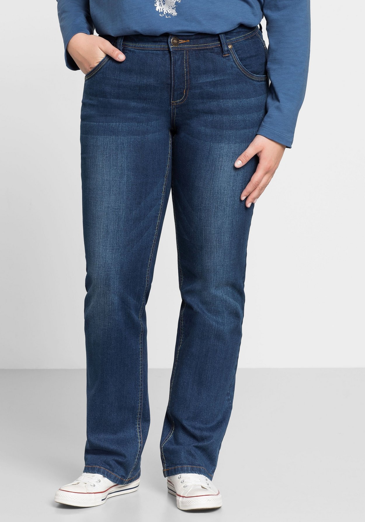 Stretch-Jeans »Jeans mit gerader Beinform, individuelle Used-Effekte«, mit gerader...