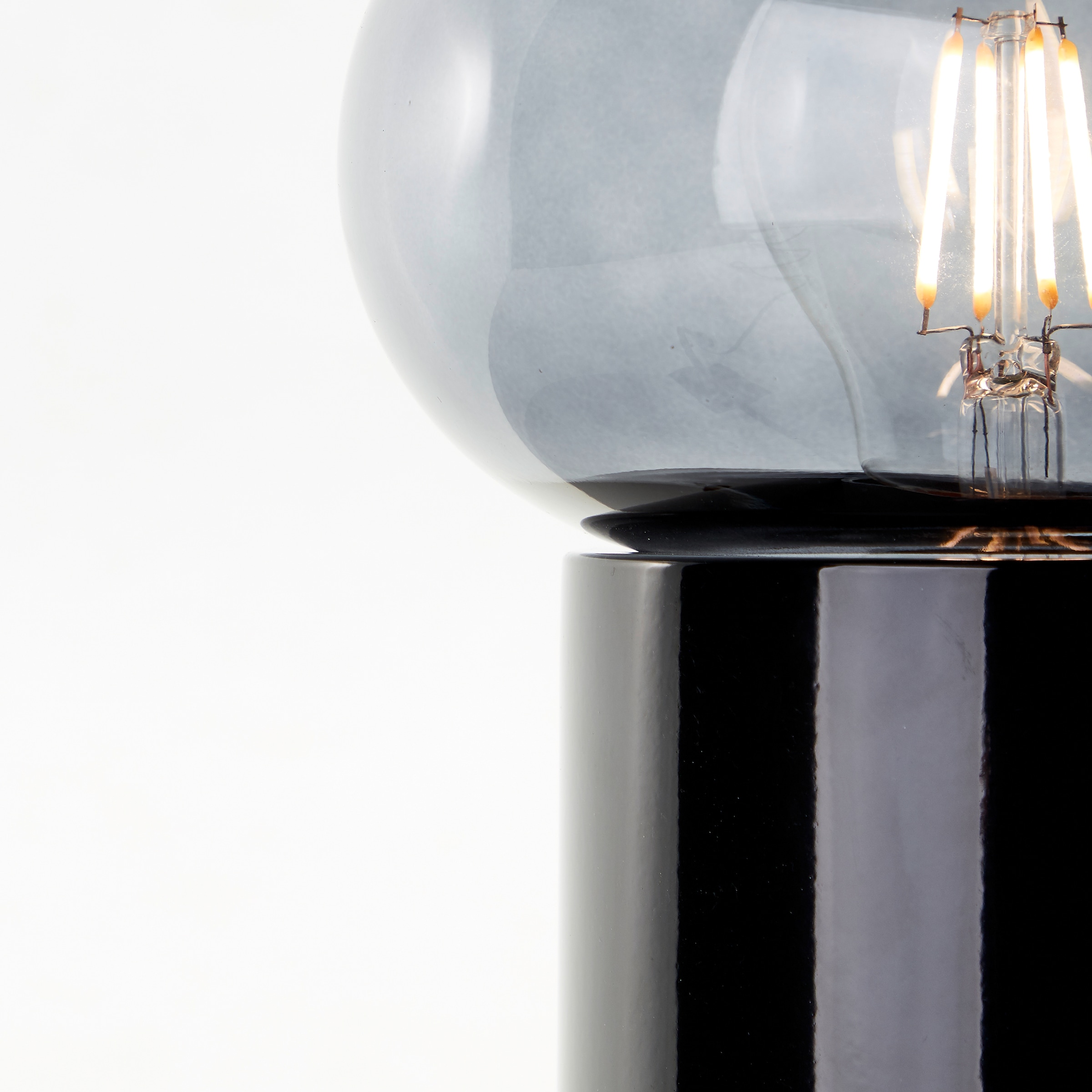 Brilliant Tischleuchte »Knut«, 1 flammig-flammig, mit Rauchglas, 22 cm Höhe, E27, schwarz matt