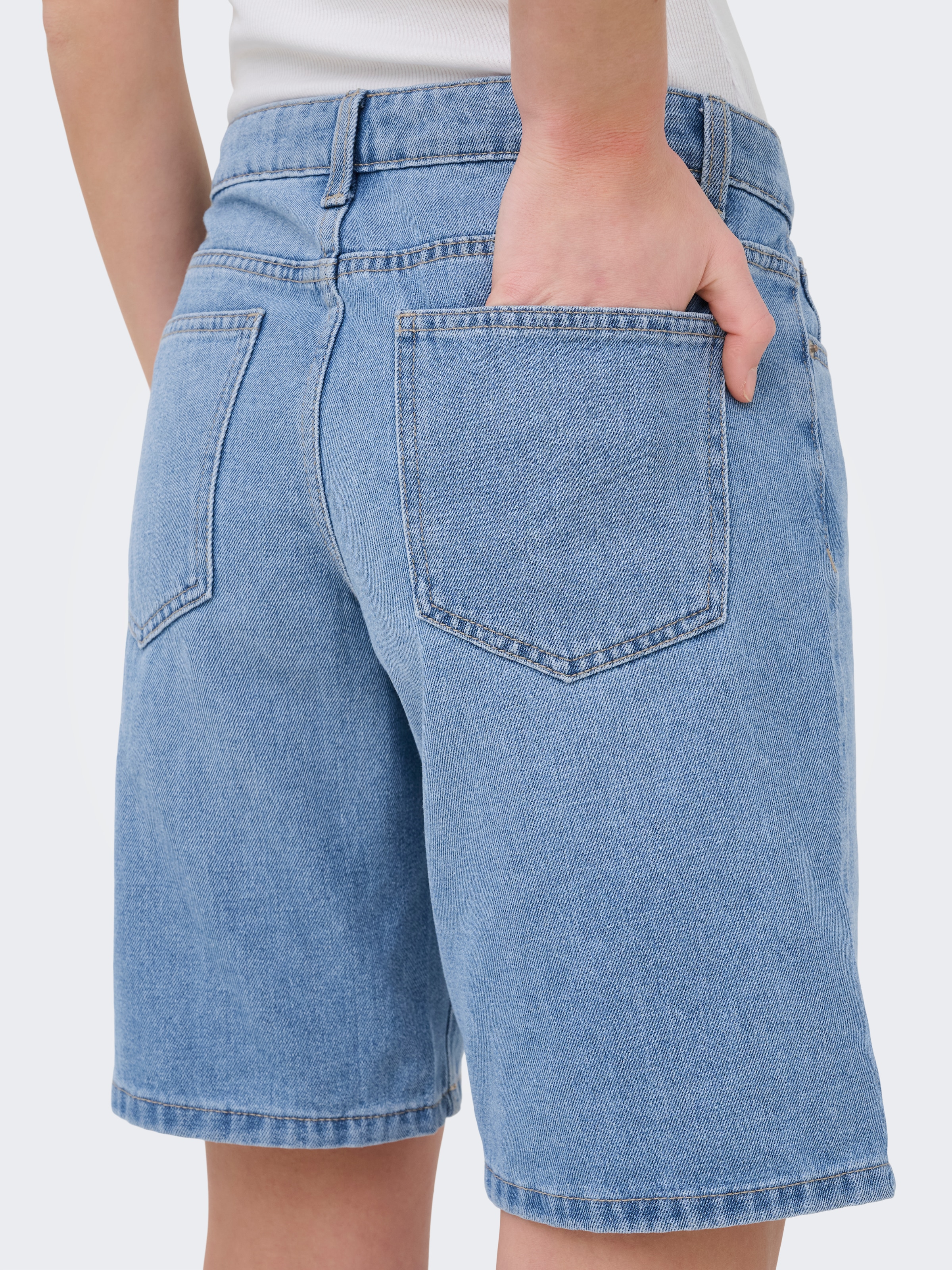 ONLY Jeansbermudas »ONLRHONA LW SHORTS DNM«