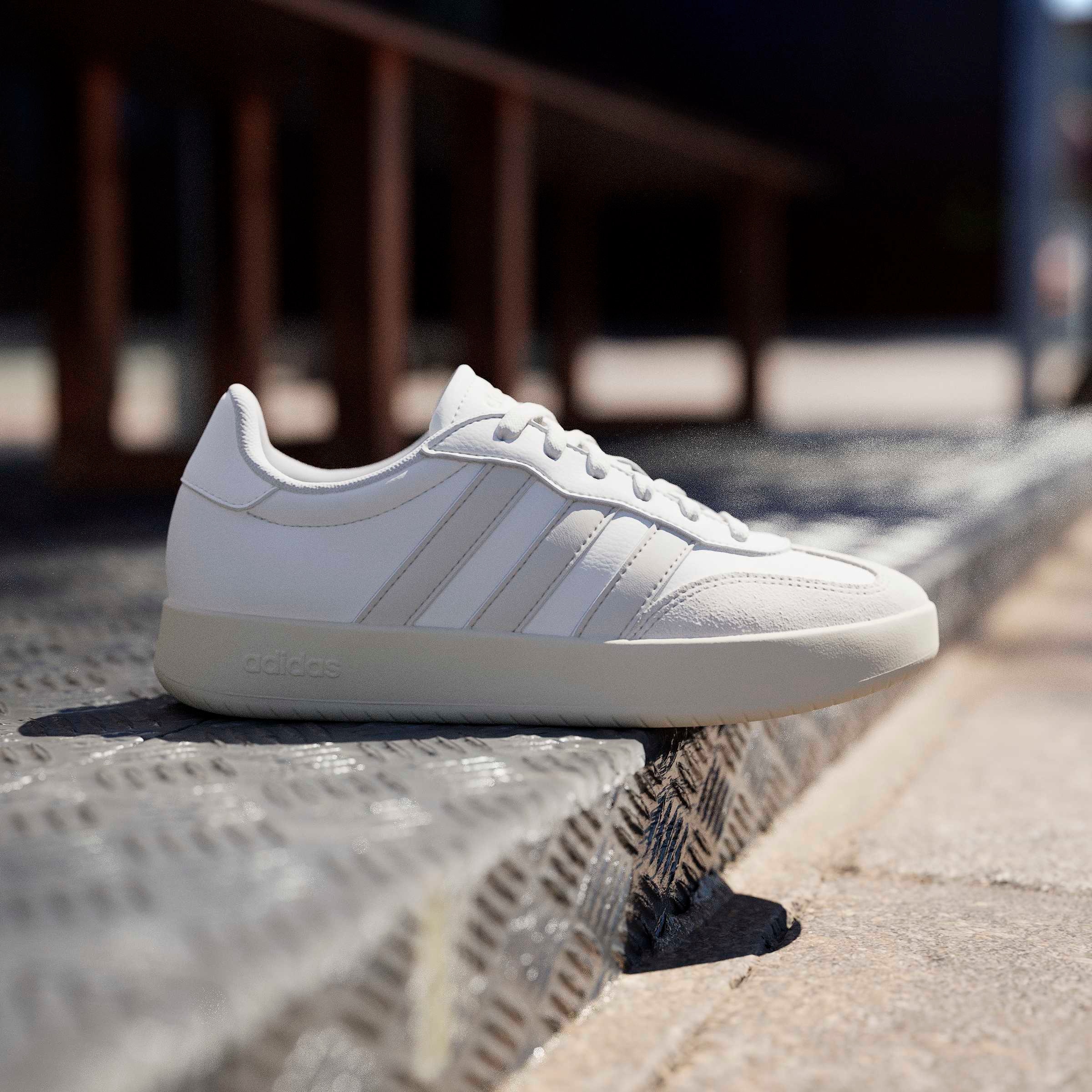 adidas Sportswear Sneaker »BARREDA«  inspiriert vom Design des adidas handball spezial