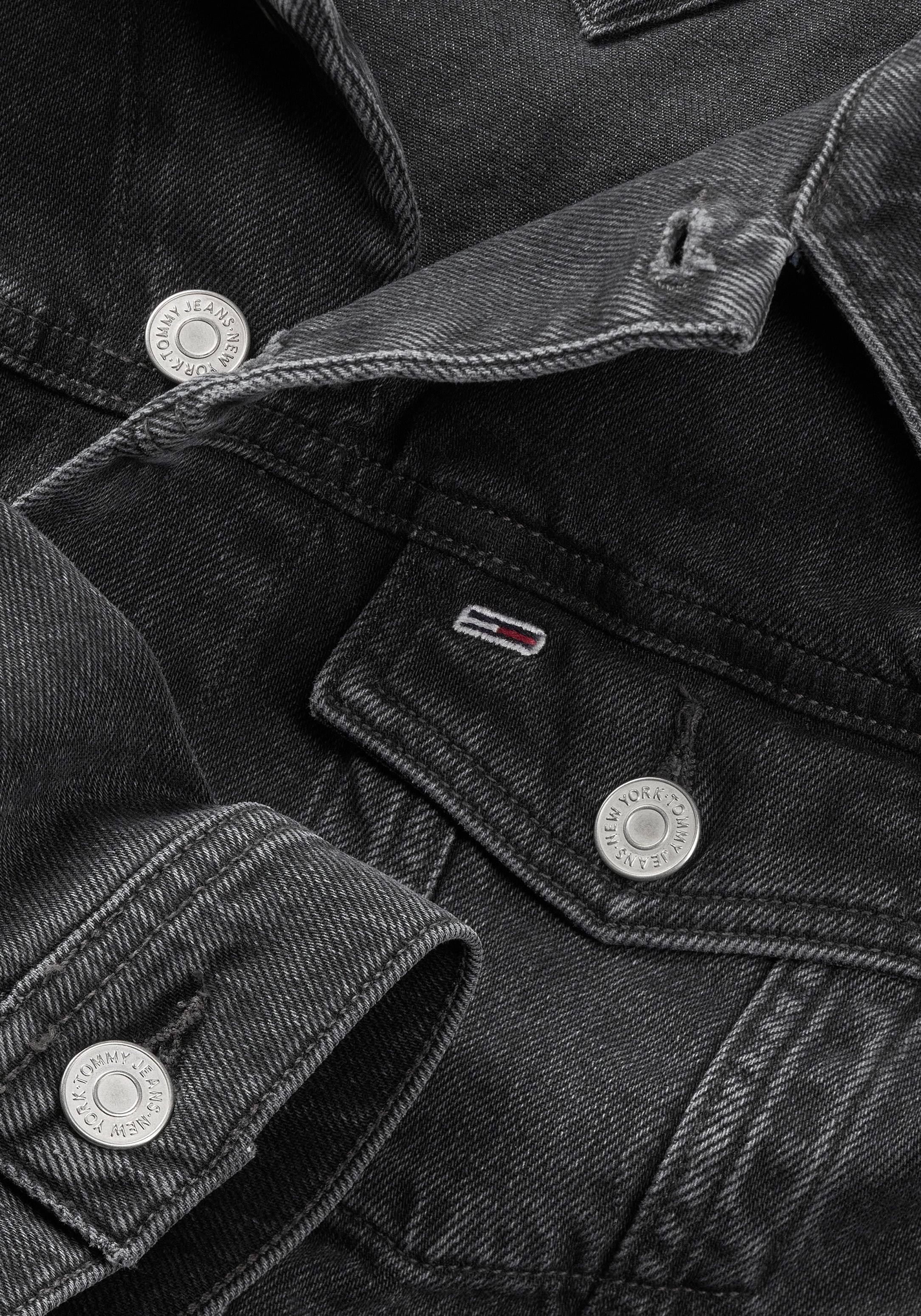 Tommy Jeans Jeansjacke »MOM CLS JACKET CG4181«, mit Logpatch
