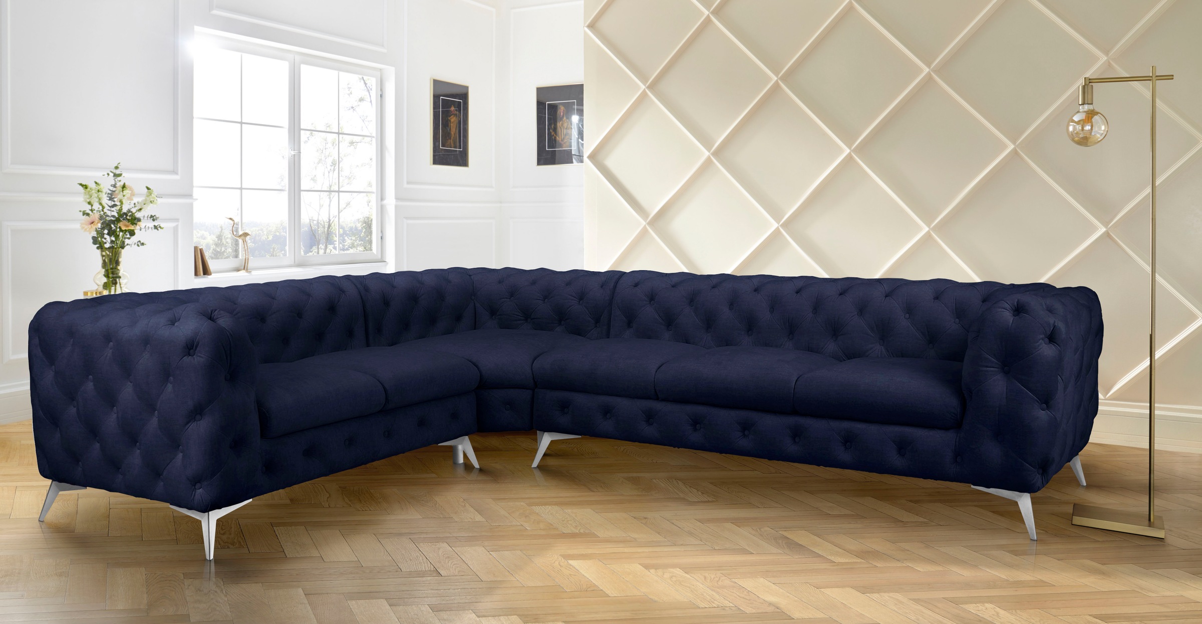 Leonique Chesterfield-Sofa »Ecksofa GLYNIS L-Form mit Wellenunterfederung, Maße B/T/H 323/264/75cm«, aufwändige Knopfheftung, moderne Chesterfield Optik, Fußfarbe wählbar
