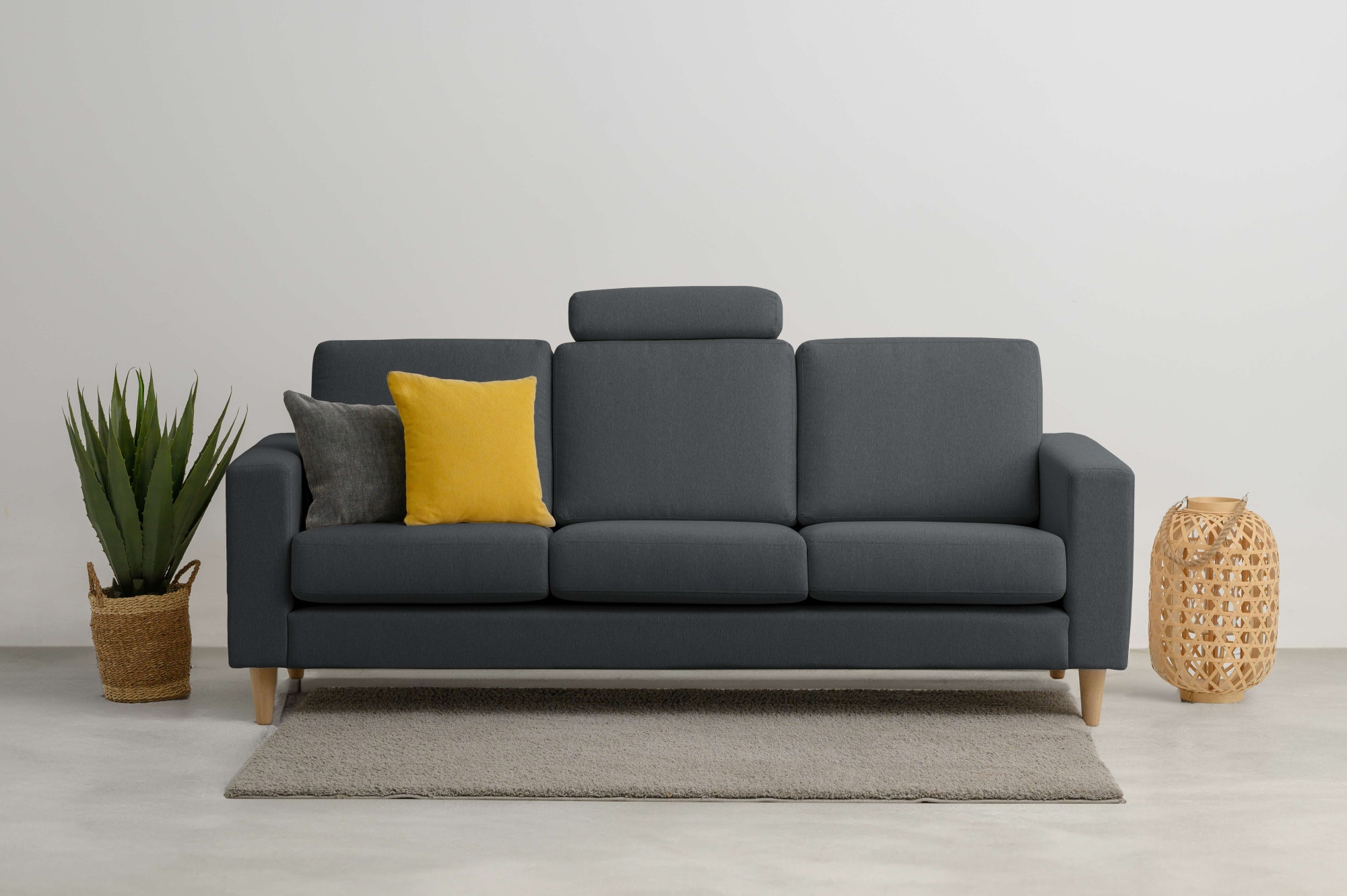 OTTO home 3-Sitzer »Tvinno« im skandinavischen Stil, mit Massivholzfüßen, Breite 217 cm