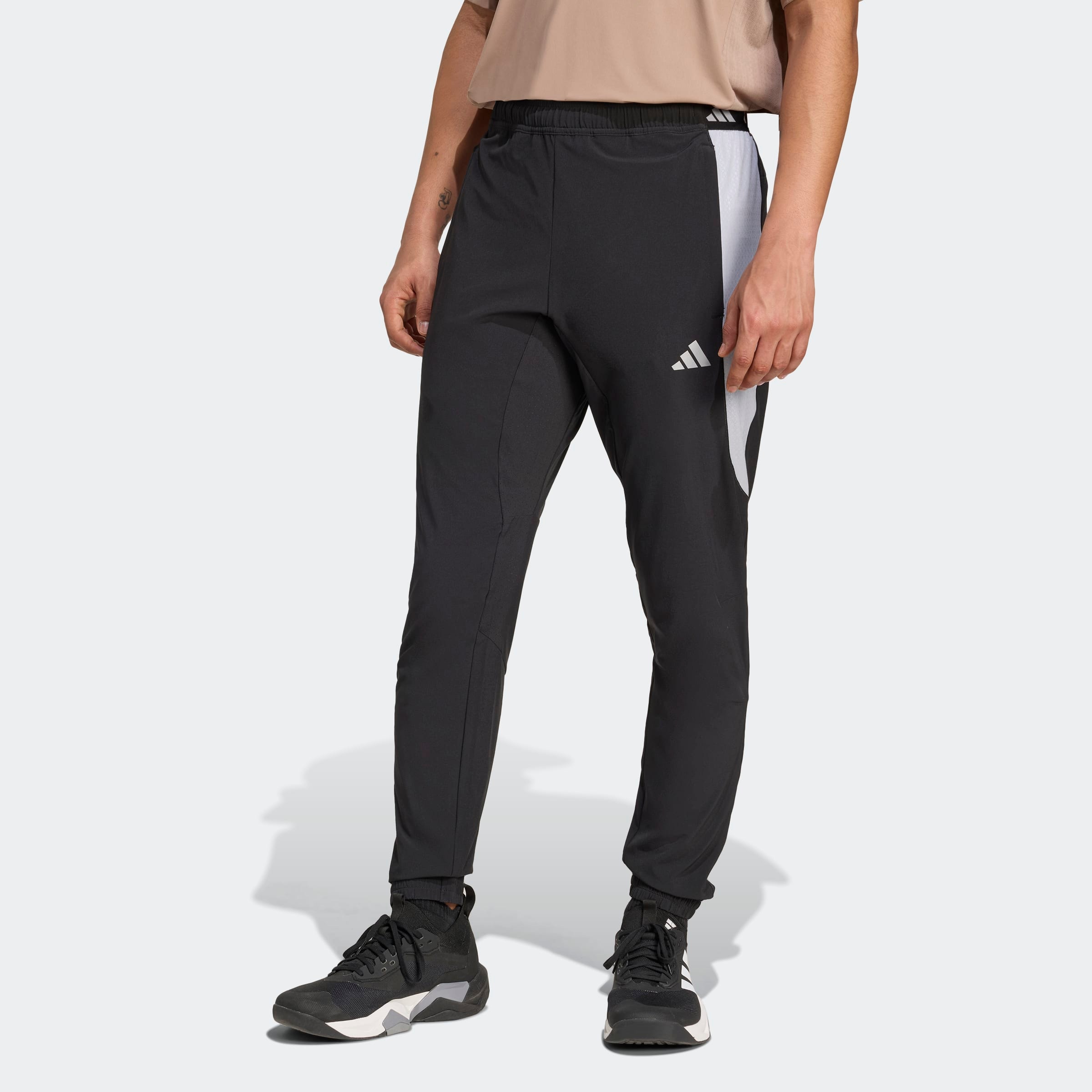 adidas Performance Sporthose »TECH APP S-PANT«  mit Reißverschlusstaschen, schnell trocknend, elastisch