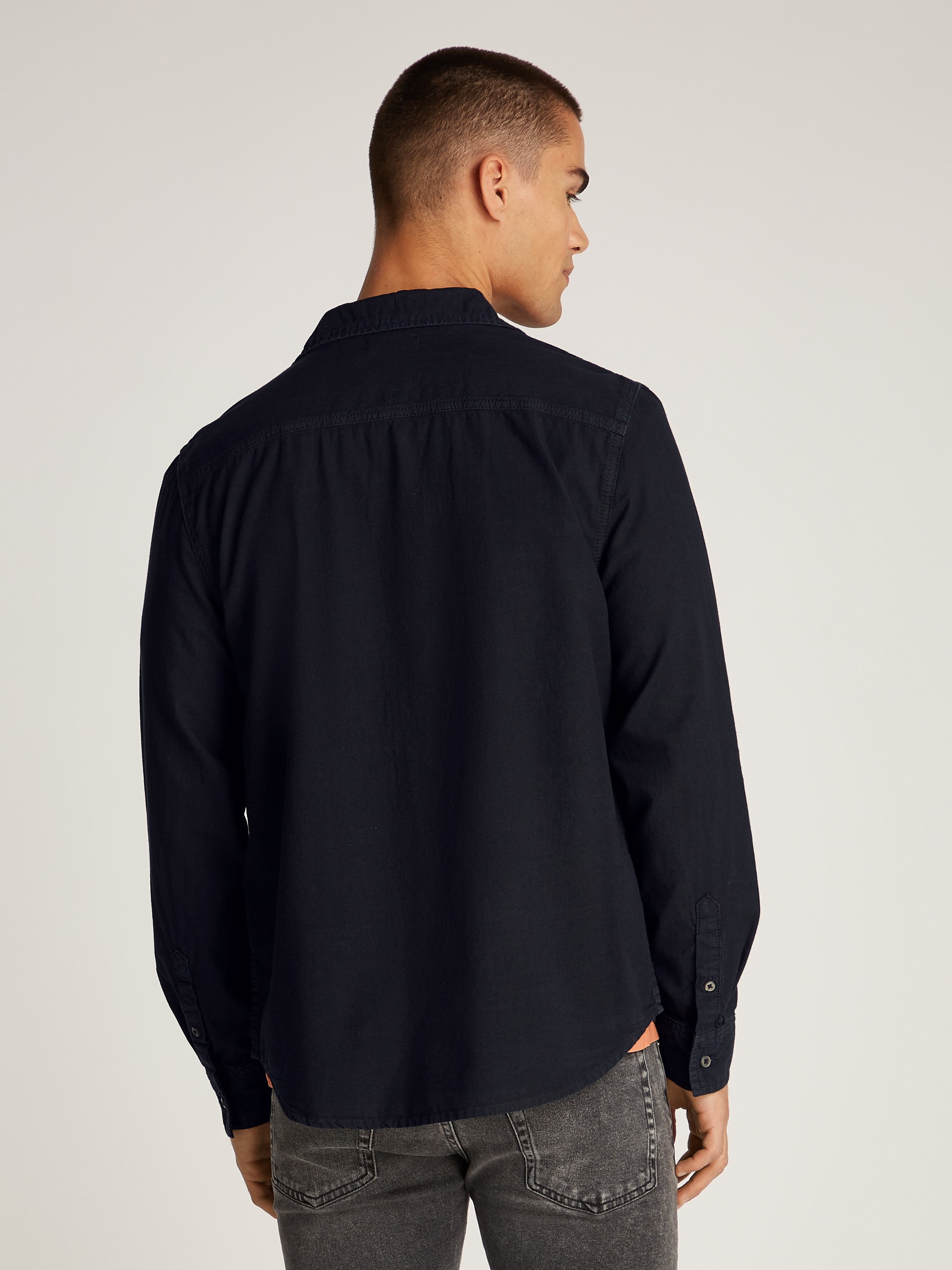 Calvin Klein Jeans Langarmhemd »REGULAR CHAMBRAY SHIRT«, Logodruck, Brusttasche