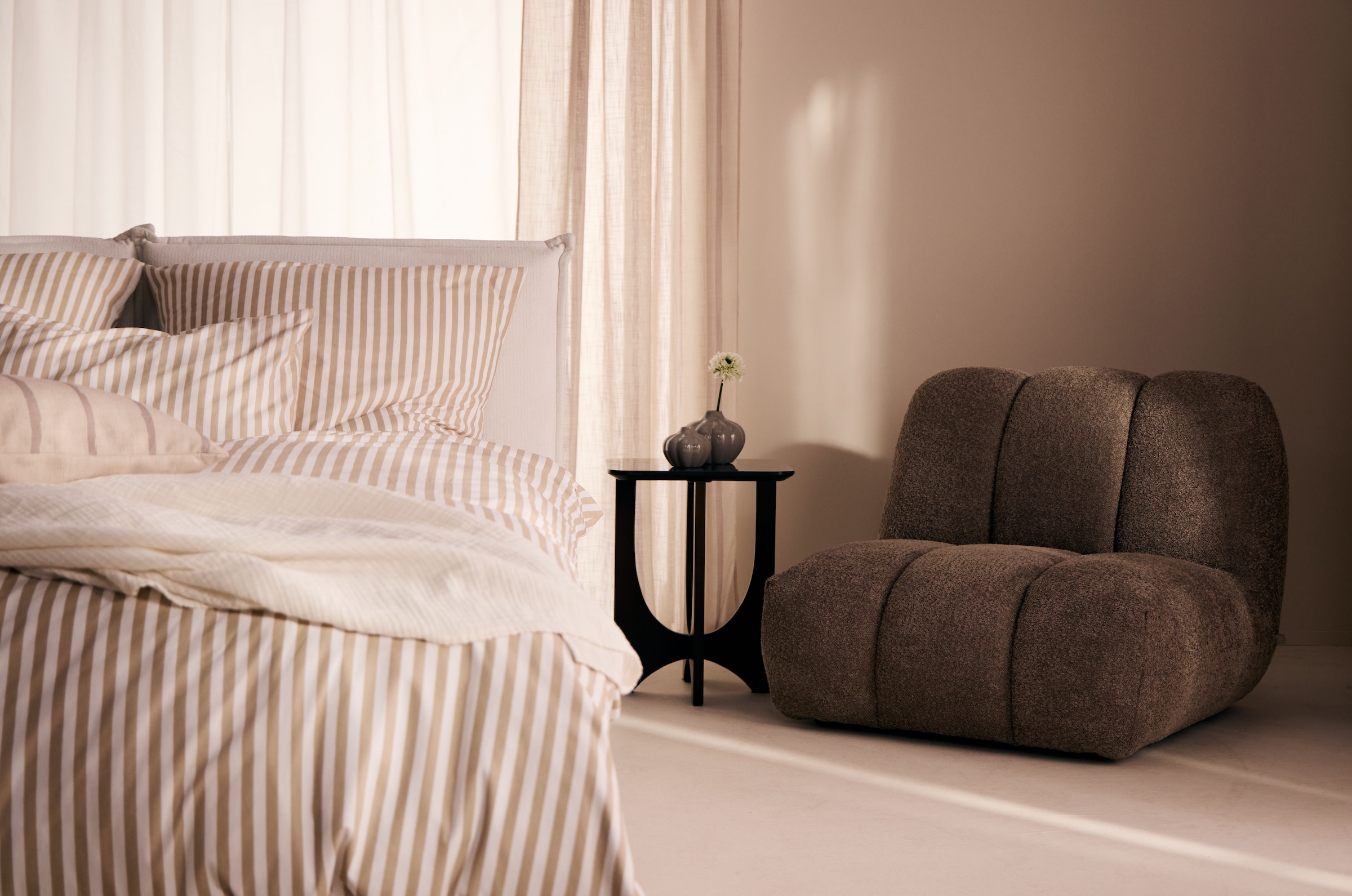 LeGer Home by Lena Gercke Beistelltisch »Kirella« mit Marmor-Optik und massivem Eschenholz-Kreuzfuß, Breite 45 cm