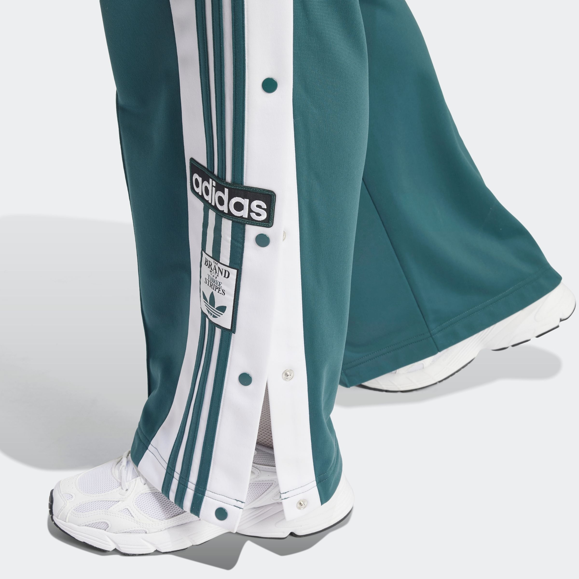 adidas Originals Sporthose »ADIBREAK PT«, (1 tlg.), Knopfhose, Knopfleiste am Bein