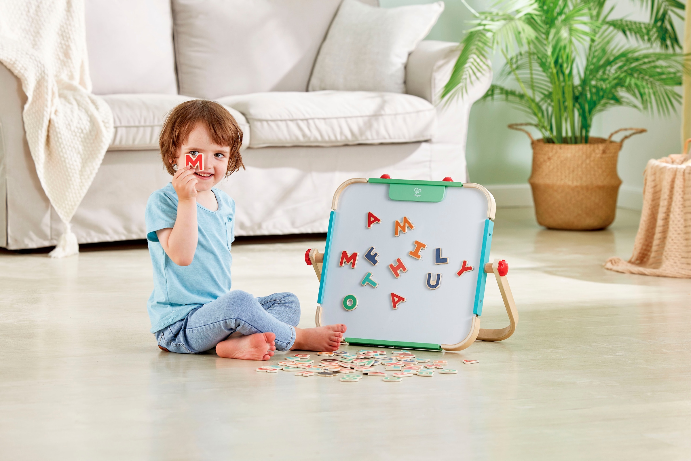 Hape Begrenzungsmagnetband »Magnetische Buchstaben«