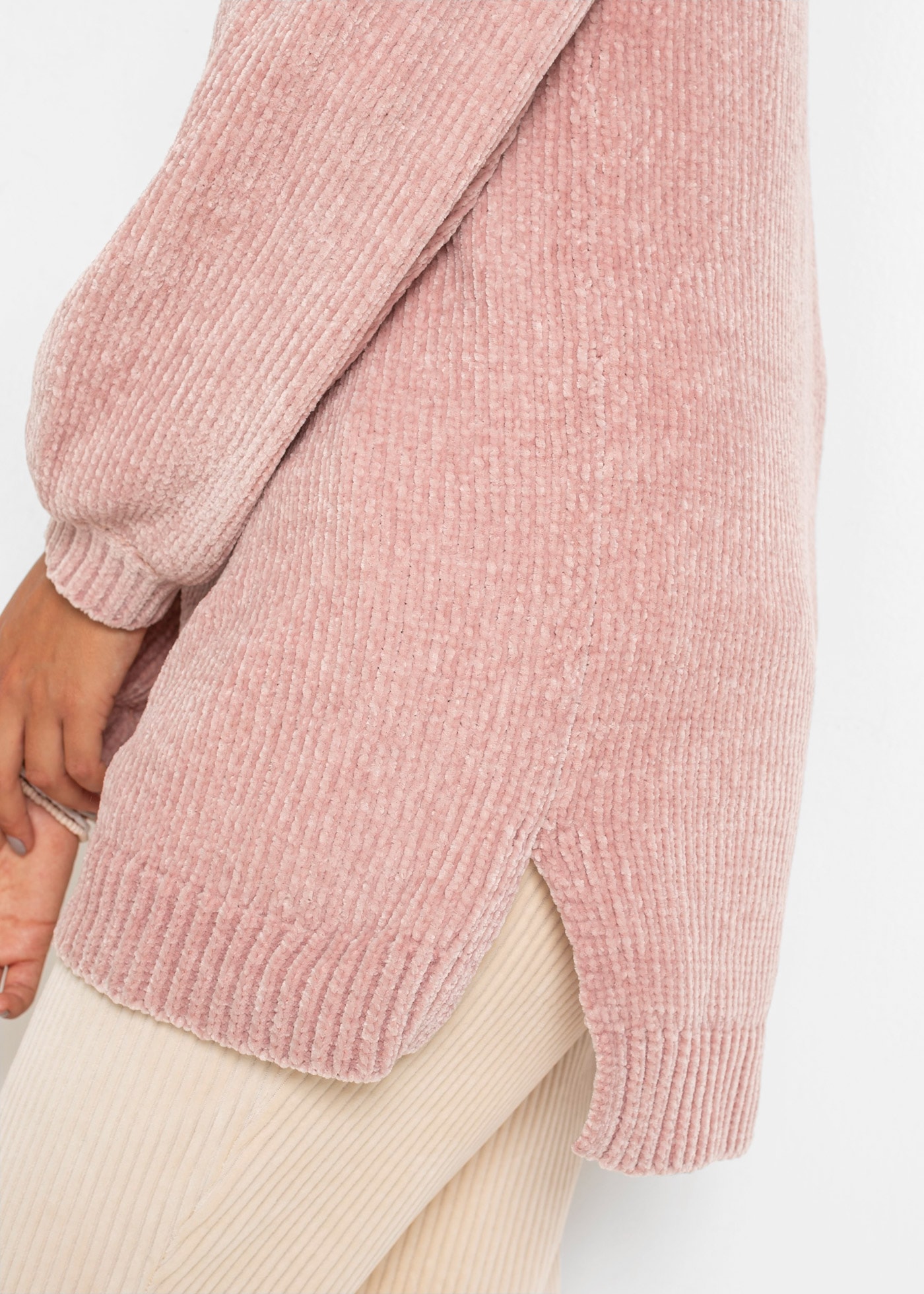 bonprix Longpullover »Chenille-Longpullover« aus Chenille, mit breitem U-Boot-Ausschnitt, hinten etwas länger