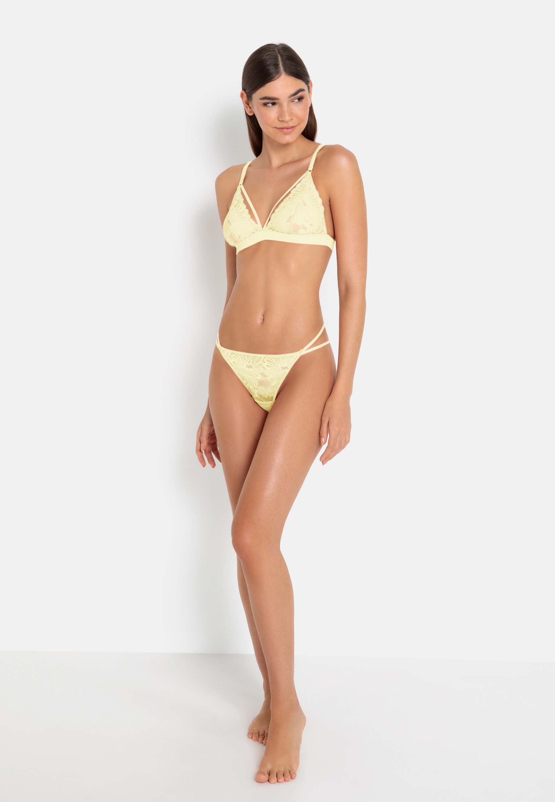LSCN by LASCANA Neckholderkleid mit Cut-outs