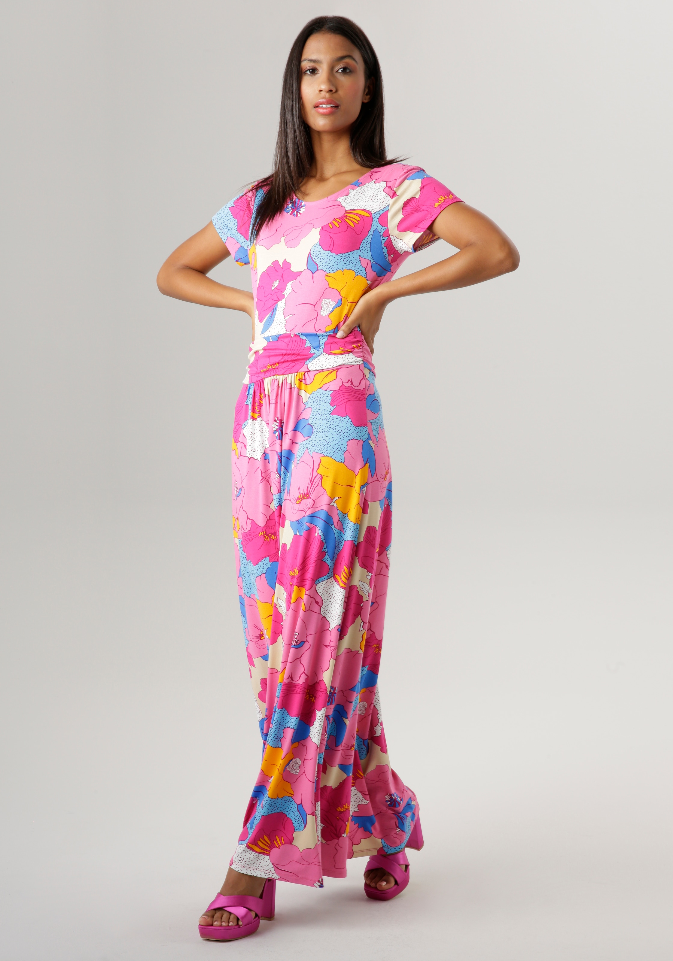 Aniston SELECTED Sommerkleid, mit farbenfrohem Blütendruck - Jedes Teil ein Unikat - NEUE KOLLEKTION