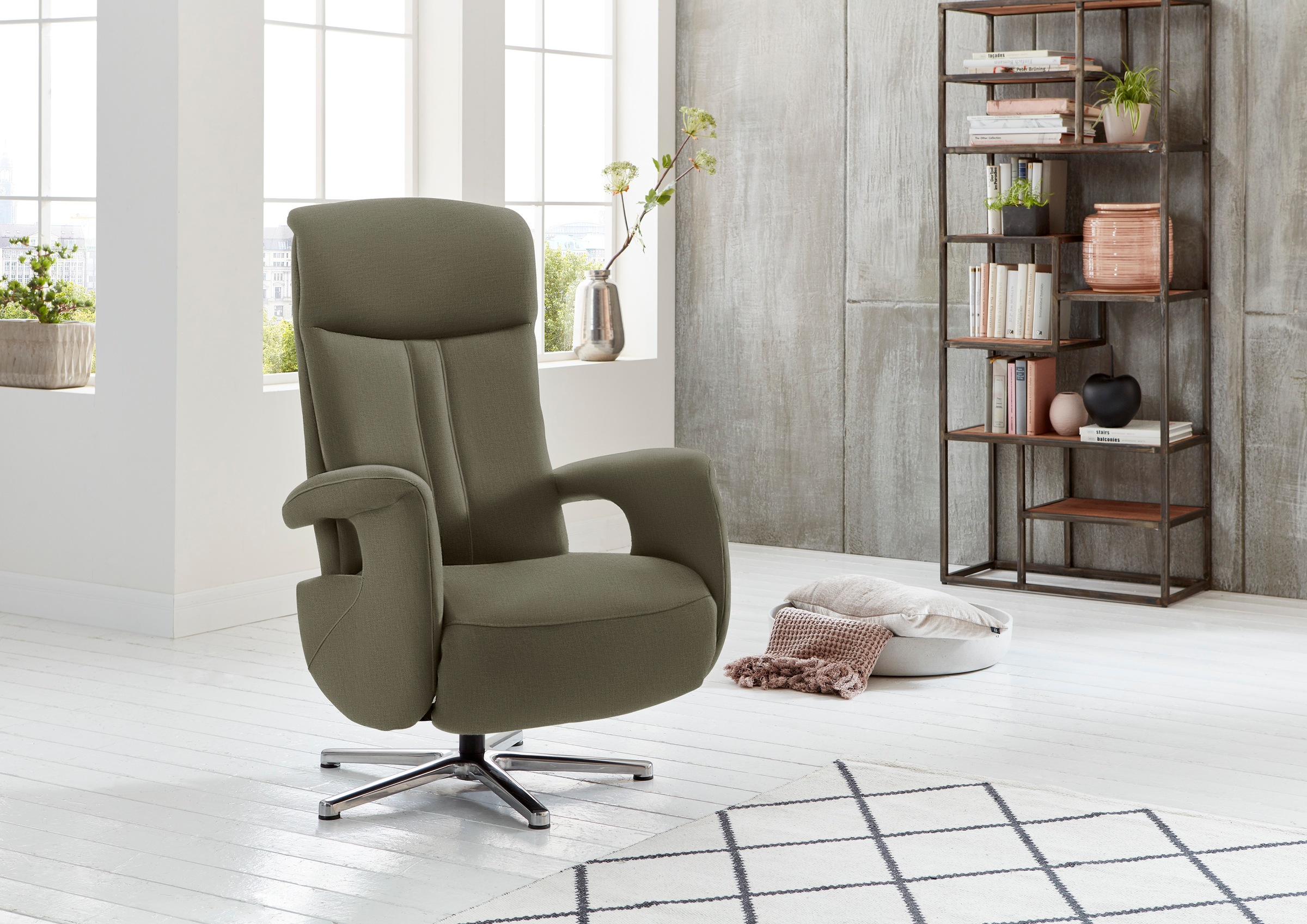 Die PlanBar Relaxsessel »MP-RS18073«, 360° drehbar, inkl. man. Kopfpolsterverstellung u. Relax-Funktion