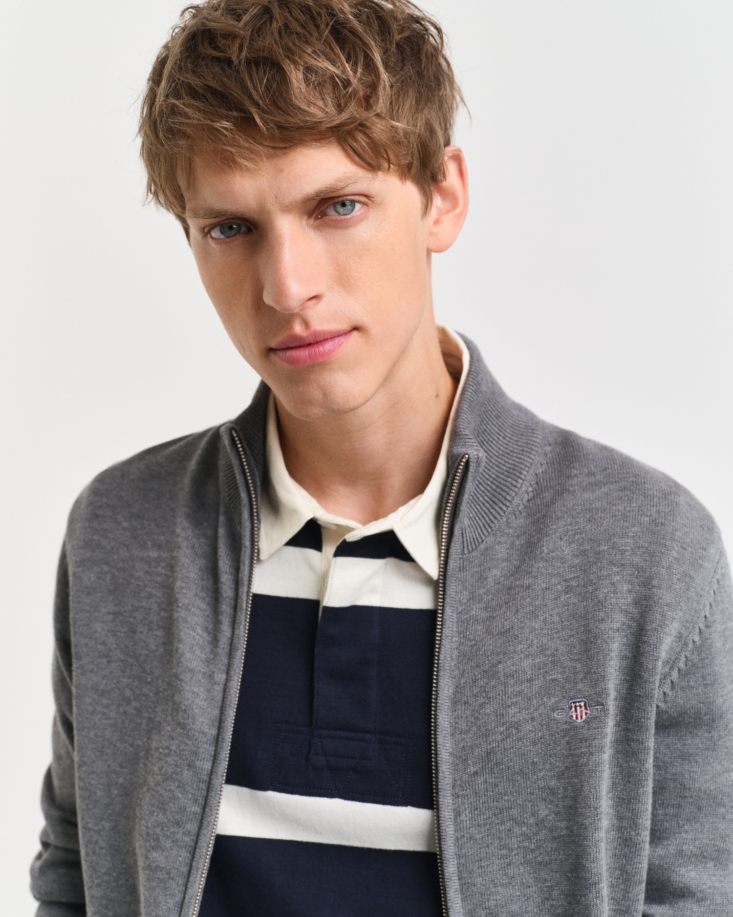 Gant Cardigan »CASUAL COTTON ZIP CARDIGAN«, Mit Rippbündchen an Stehkragen, Ärmeln und Saum