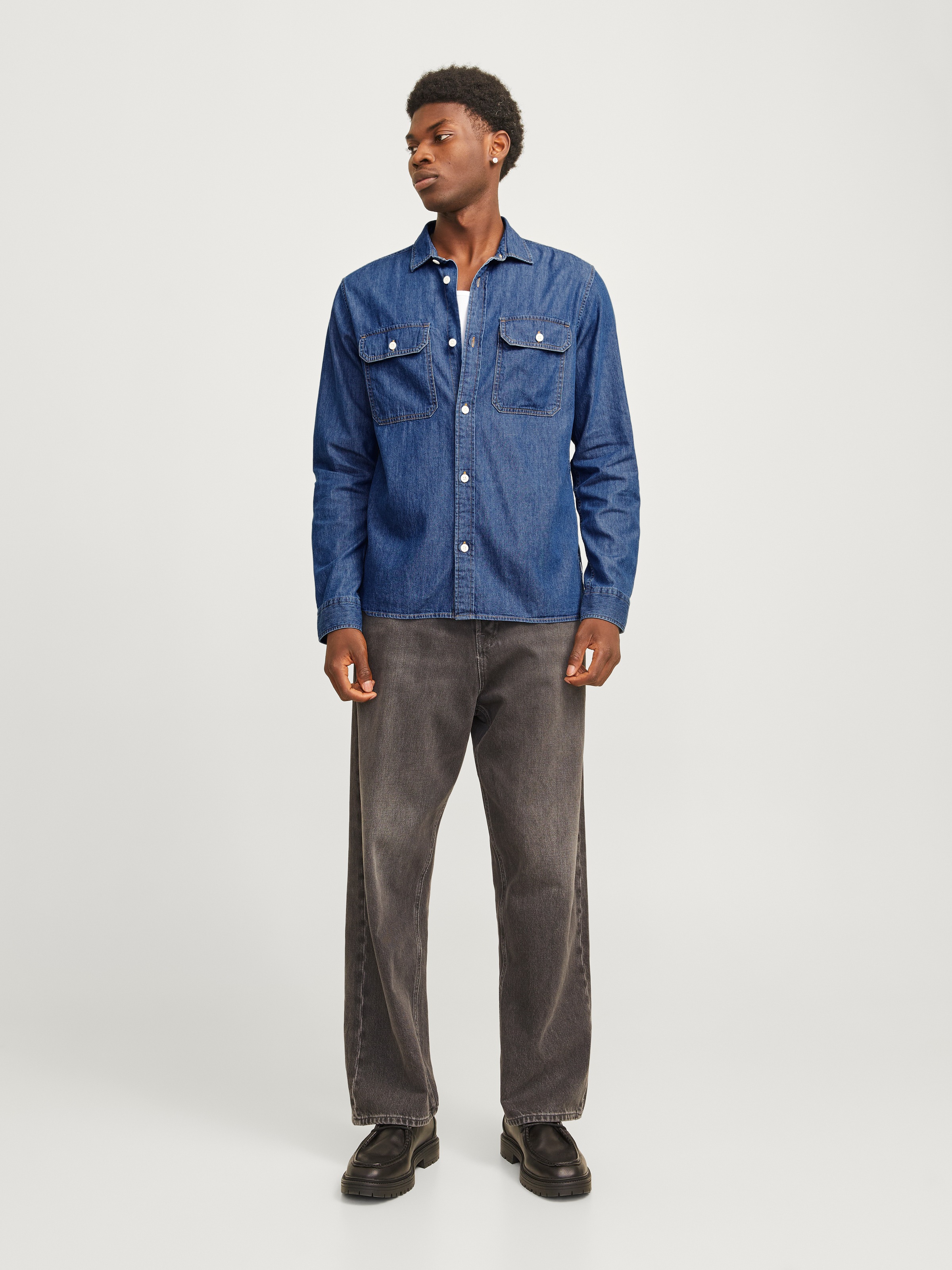 Jack & Jones Langarmhemd »JJETRAVIS SHIRT LS NOOS«, mit Brusttaschen