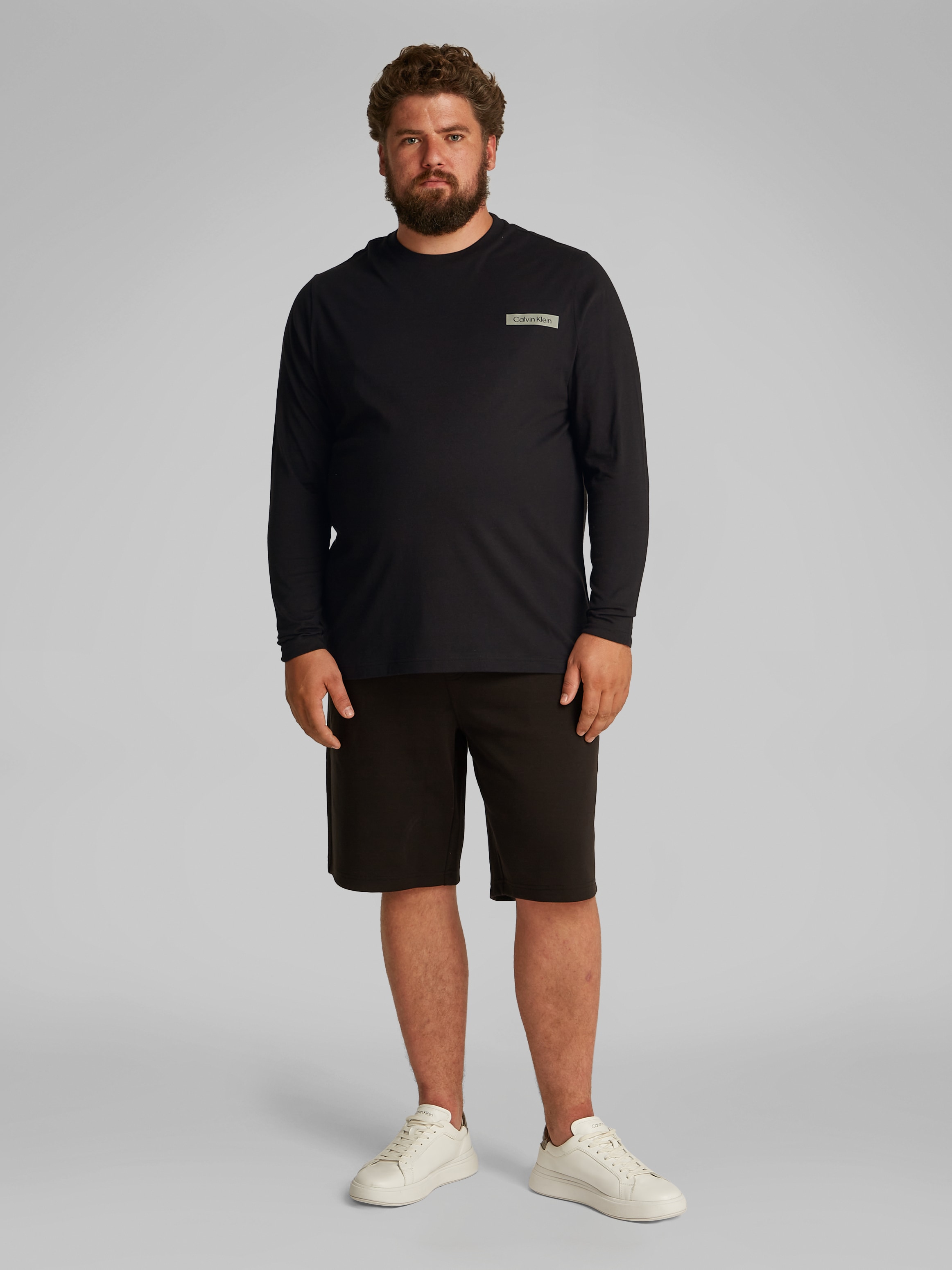 Calvin Klein Big&Tall Rundhalsshirt »BT_STACK COLOR BLOCK LS T-SHIRT«, in Großen Größen mit Logoprint