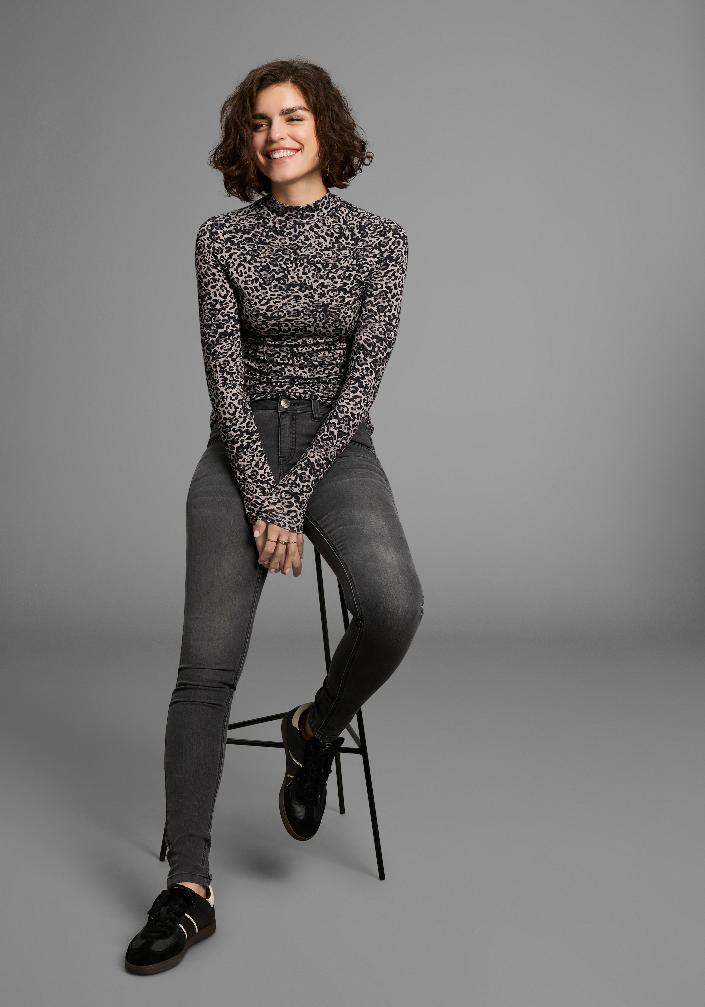 Arizona Skinny-fit-Jeans »Shaping«, skinny Passform, normale Leibhöhe, in Stretch-Qualität, Used-Look