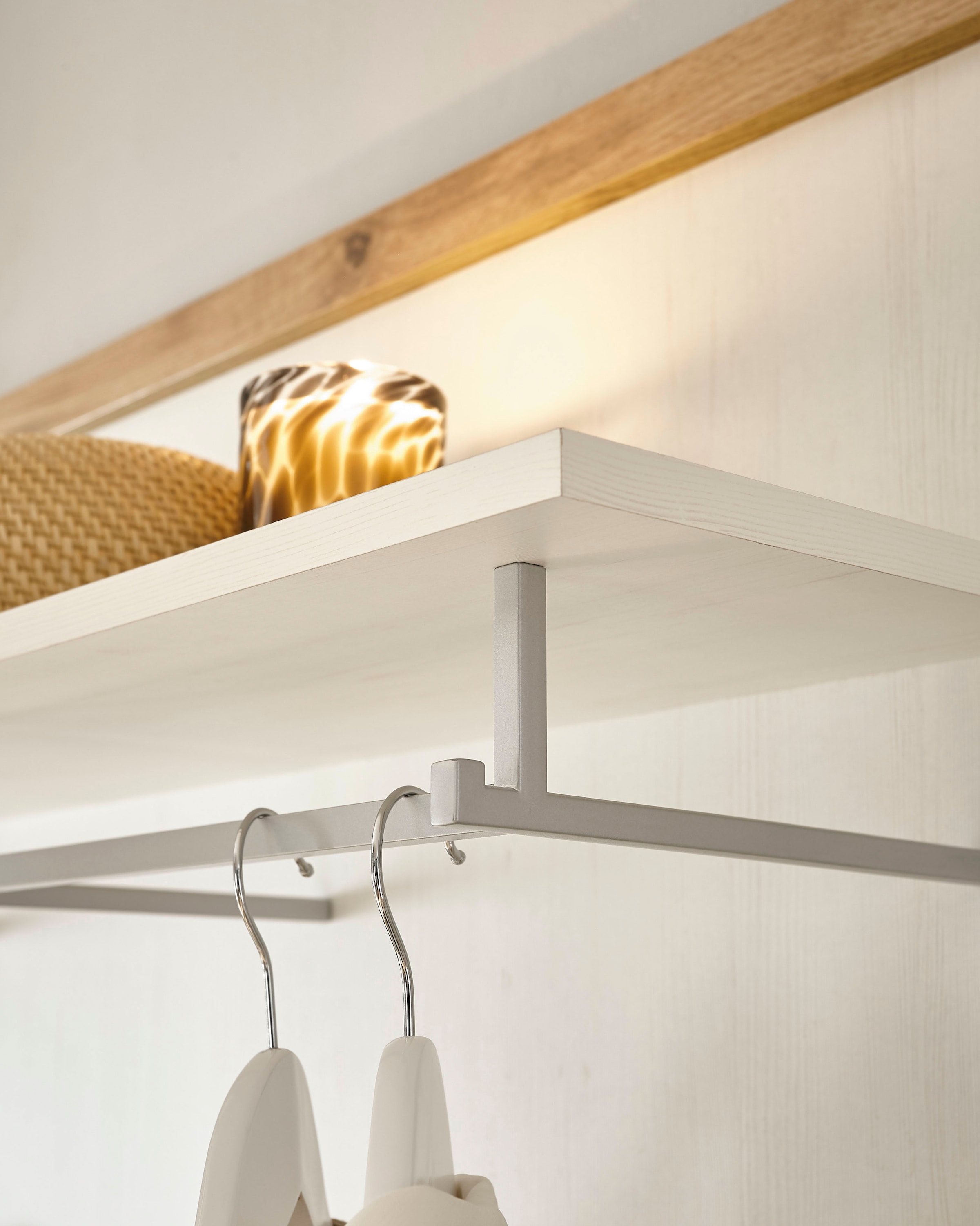 Home affaire Garderoben-Set »WESTMINSTER TOPSELLER!«, (3 St., Schuhbank, Paneel, Garderobenschrank), im romantischen Landhausstil