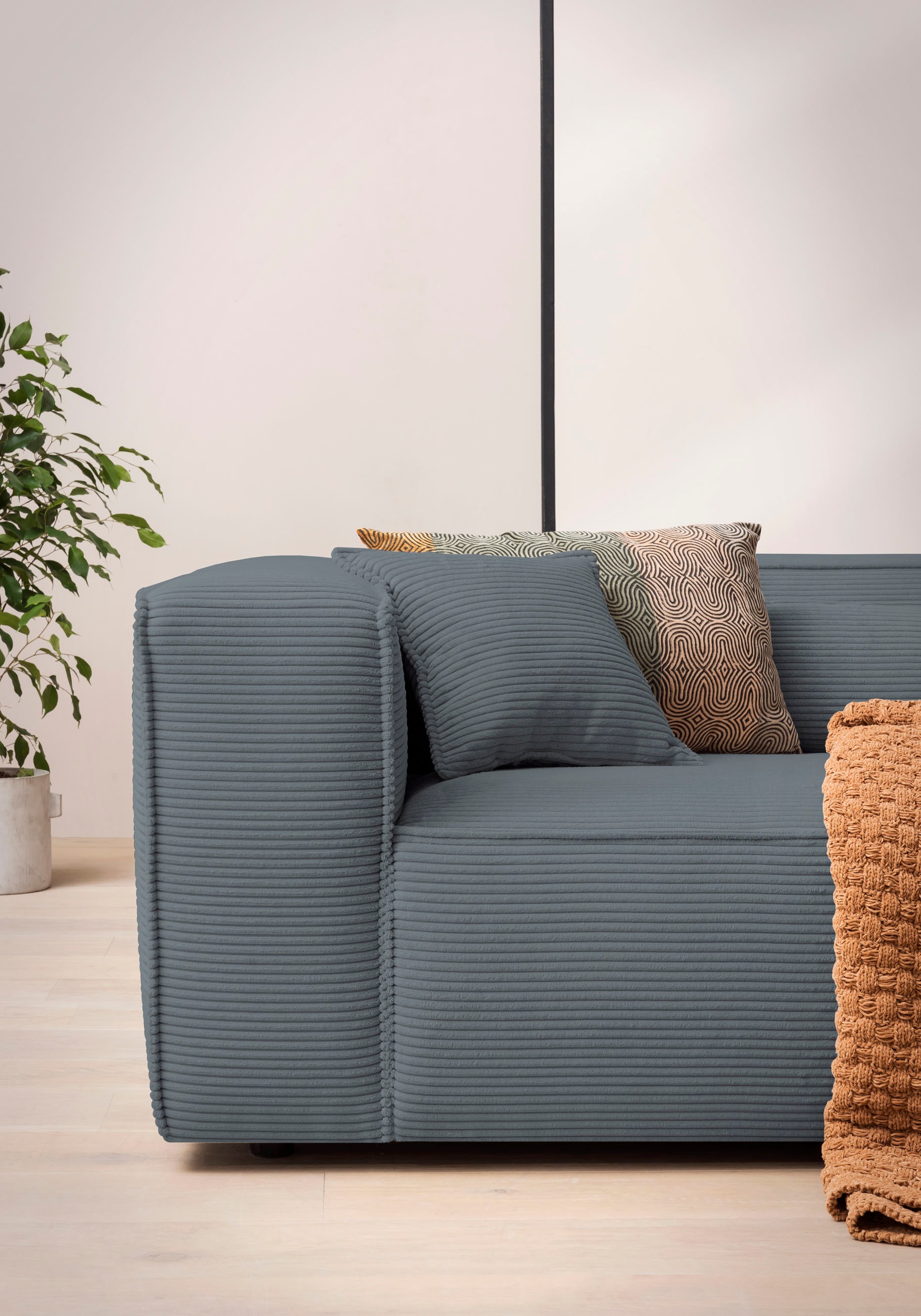 LeGer Home by Lena Gercke Ecksofa »PIARA XXL, Big-Sofa in Cord oder Leinenoptik, L-Form, mit Kedernaht«, wahlweise Ottomane rechts/links, schwarze Füße, extra tiefe Sitzfläche