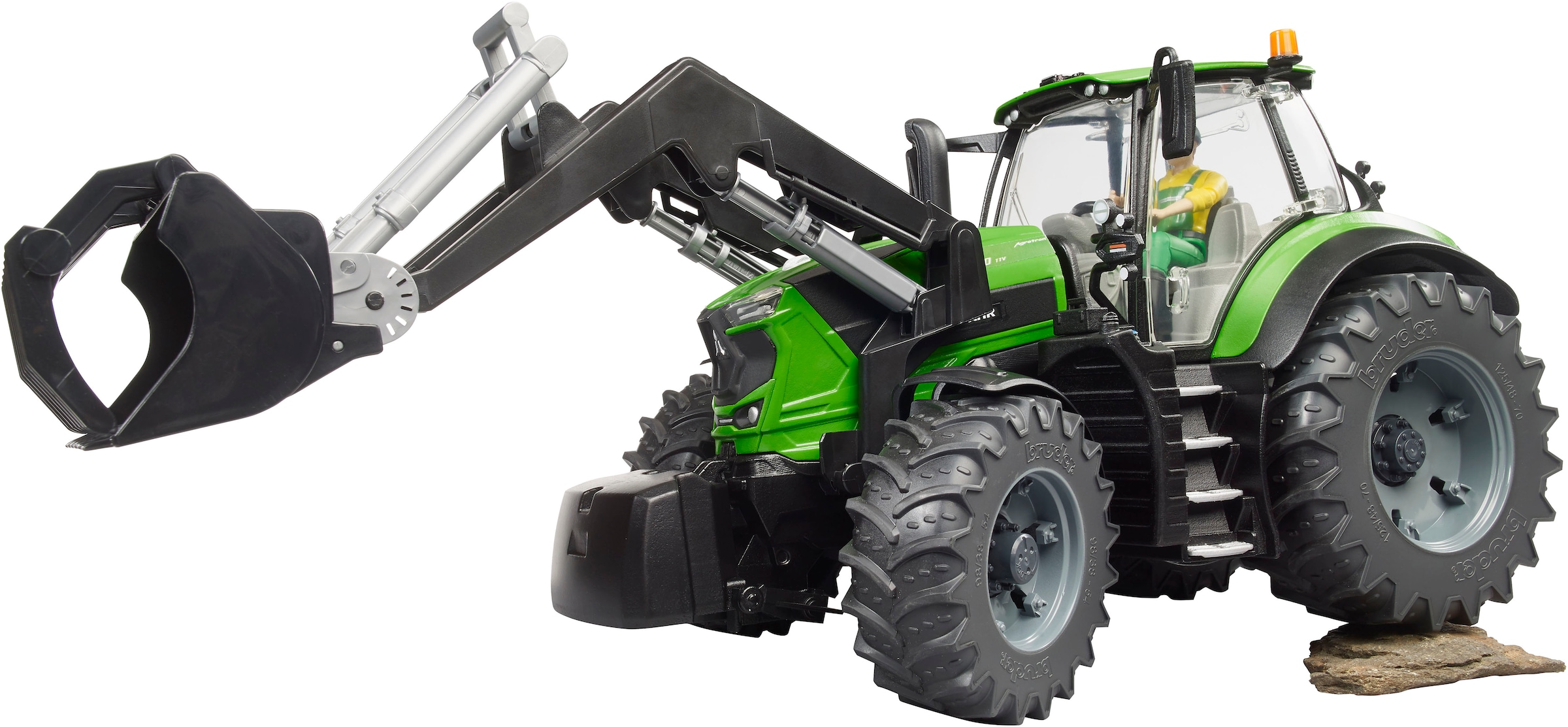 Bruder® Spielzeug-Traktor »Deutz 8280 TTV mit Frontlader (03161)« Made in Europe
