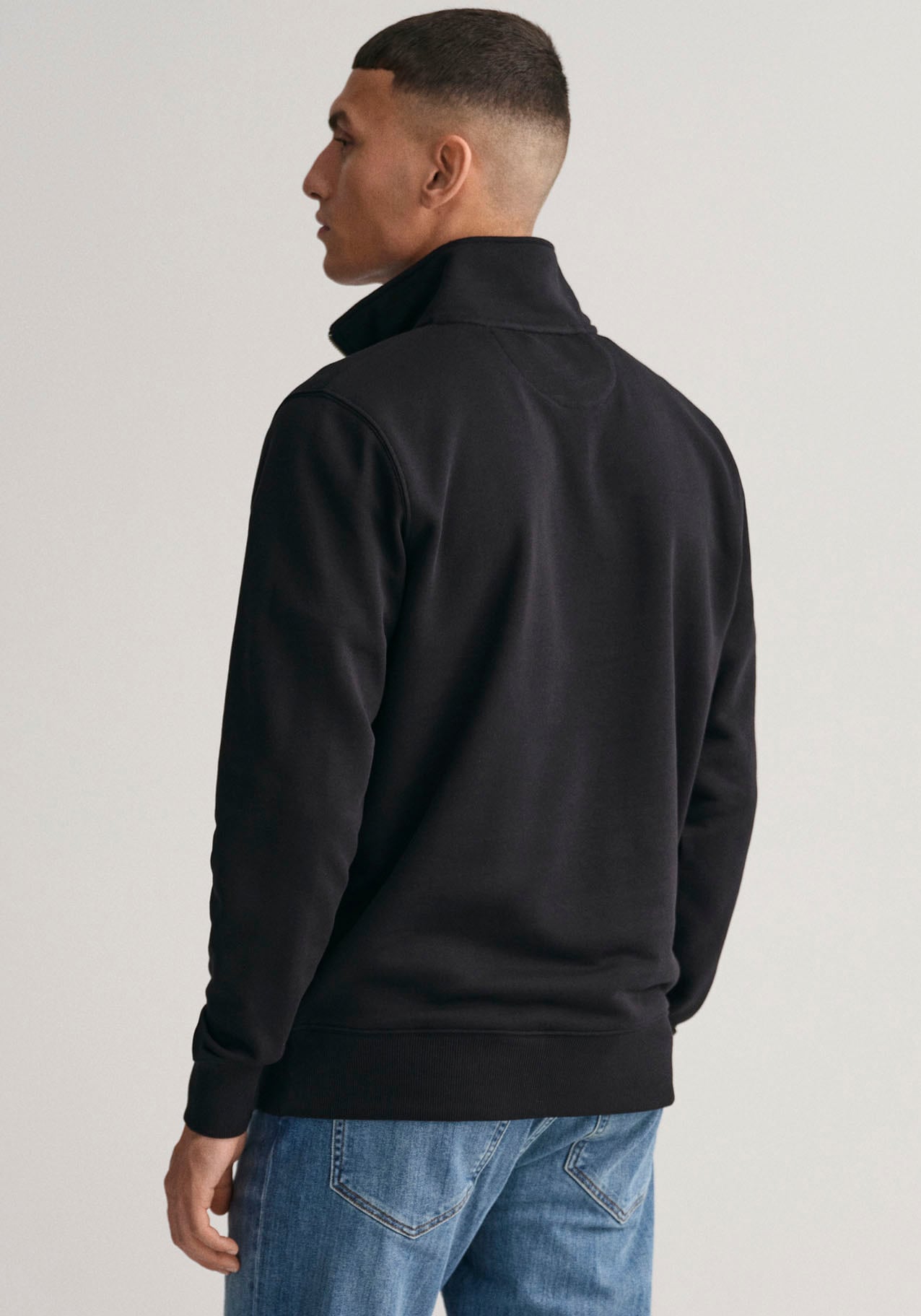 Gant Sweatshirt »REG SHIELD HALF ZIP SWEAT«, mit Logostickerei auf der Brust
