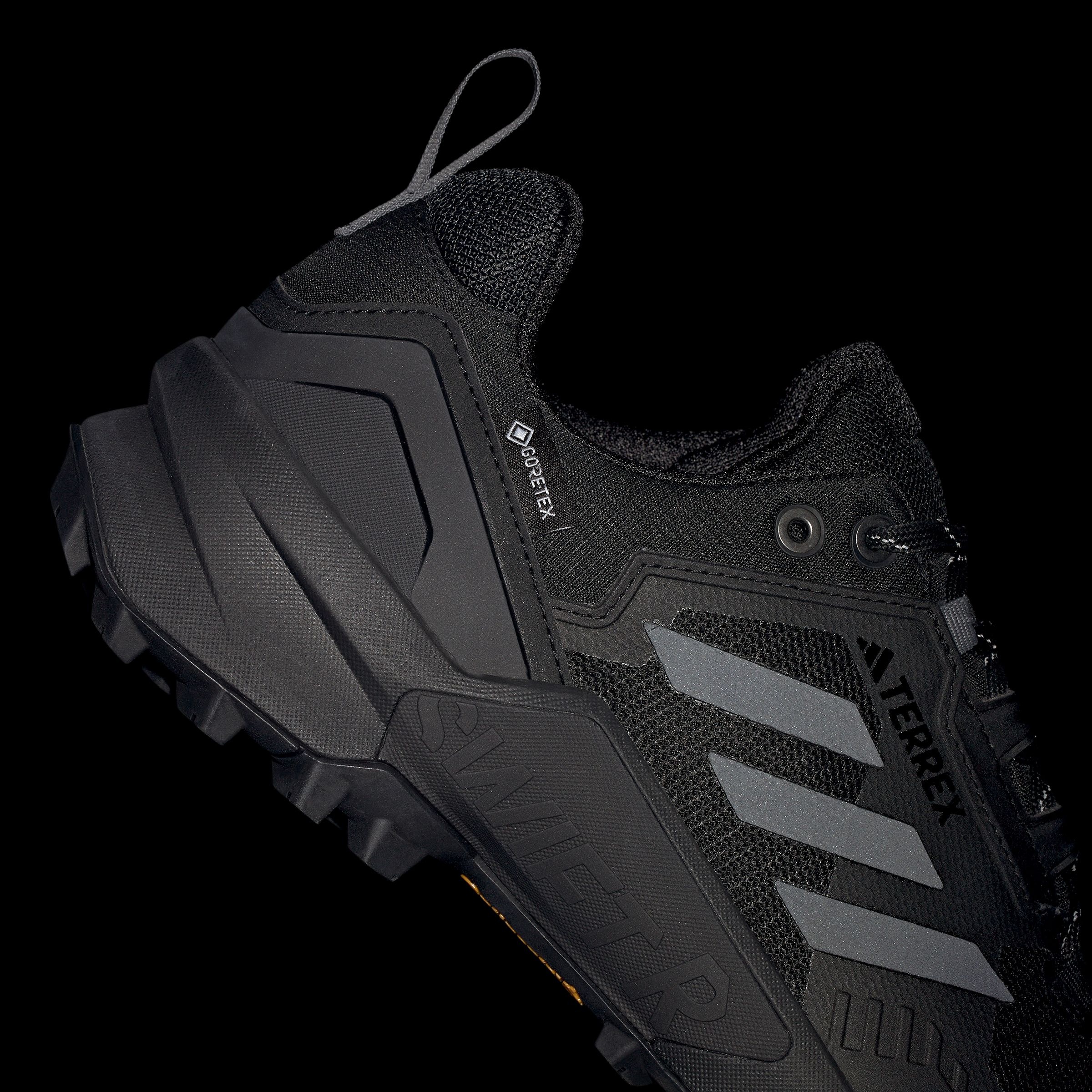 adidas TERREX Wanderschuh »TERREX SWIFT R3 GORE-TEX«, wasserdicht