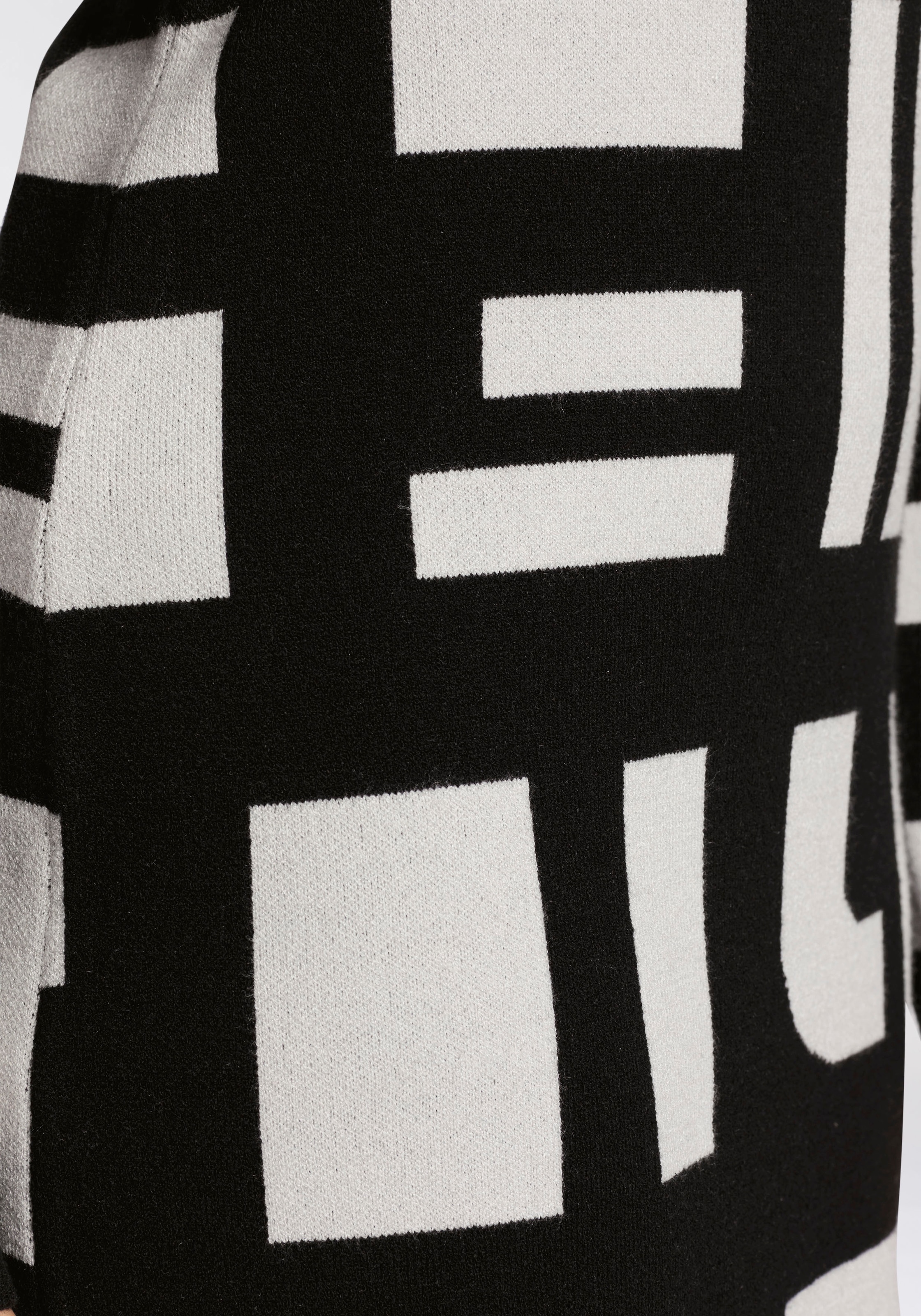 Boysen's Strickkleid, mit modischem Grafik-Allover-Muster - NEUE KOLLEKTION