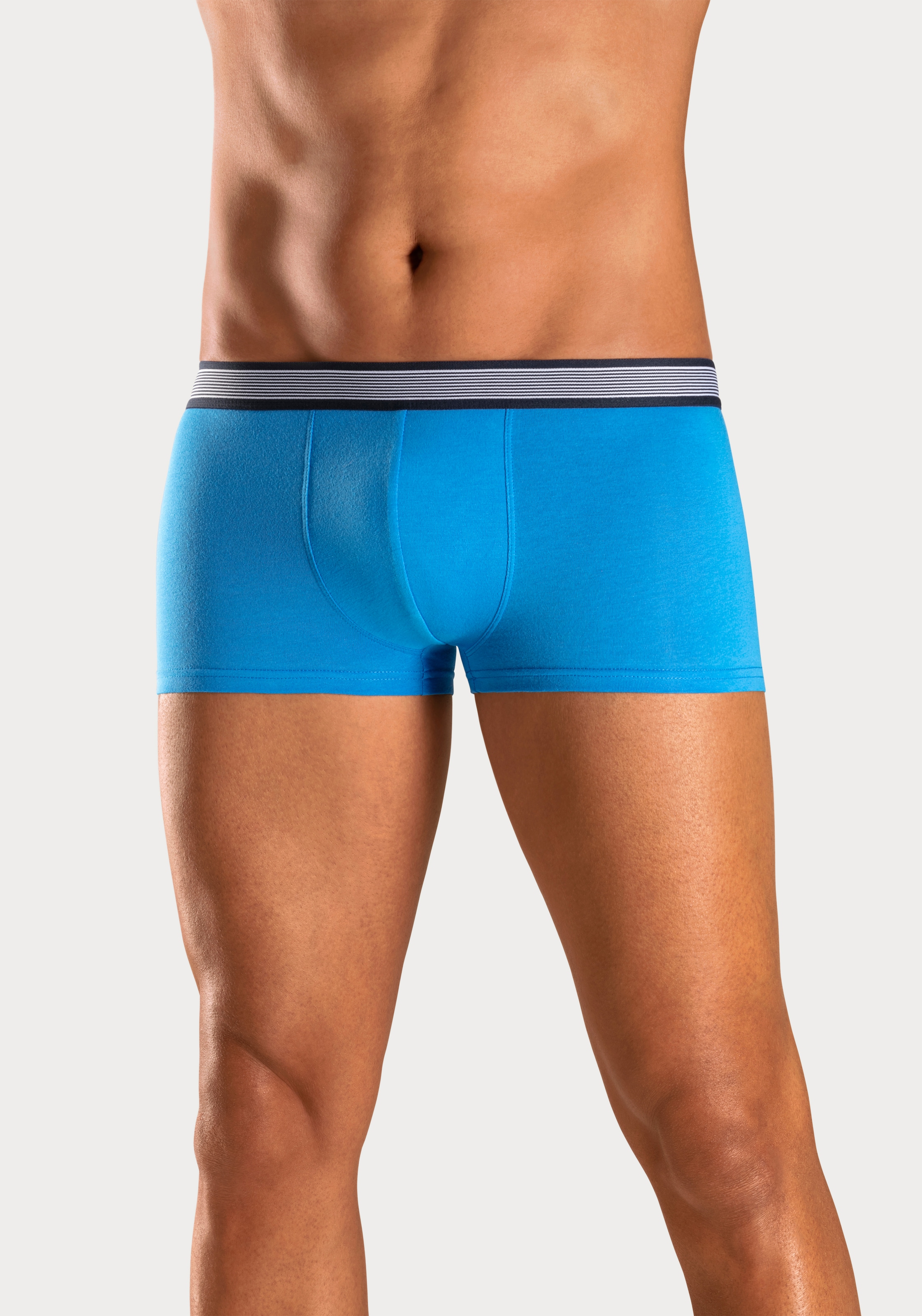 H.I.S Hipster, (Packung, 4 St.), knapp sitzende Boxershorts aus Baumwollmischung