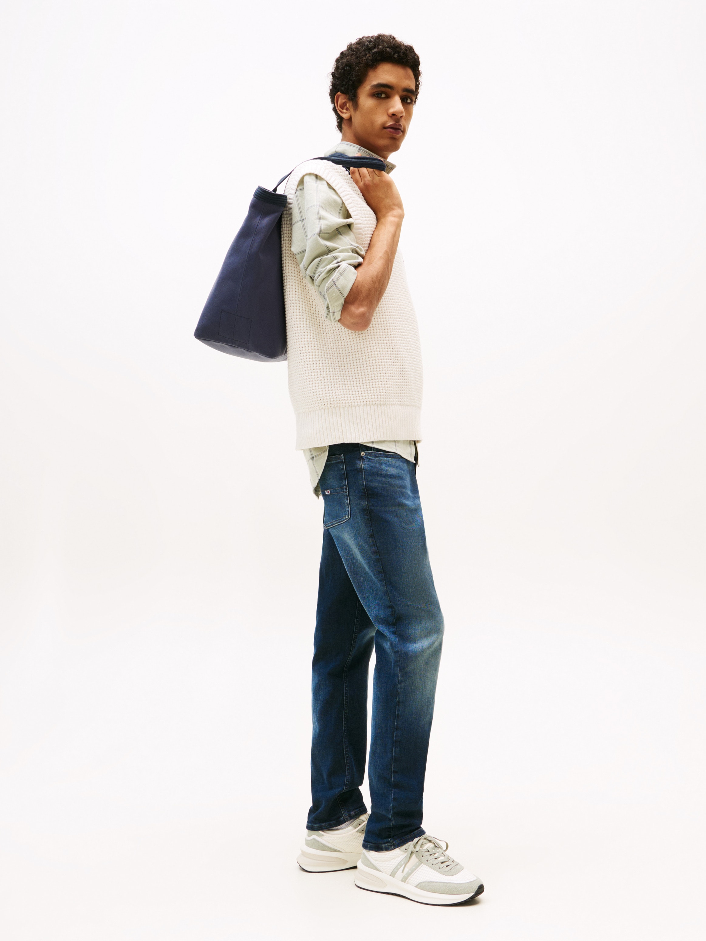 Tommy Jeans Slim-fit-Jeans »Scanton Slim«, Slim‑Fit‑Jeans mit mittlerer Leibhöhe, 5‑Pocket‑Design