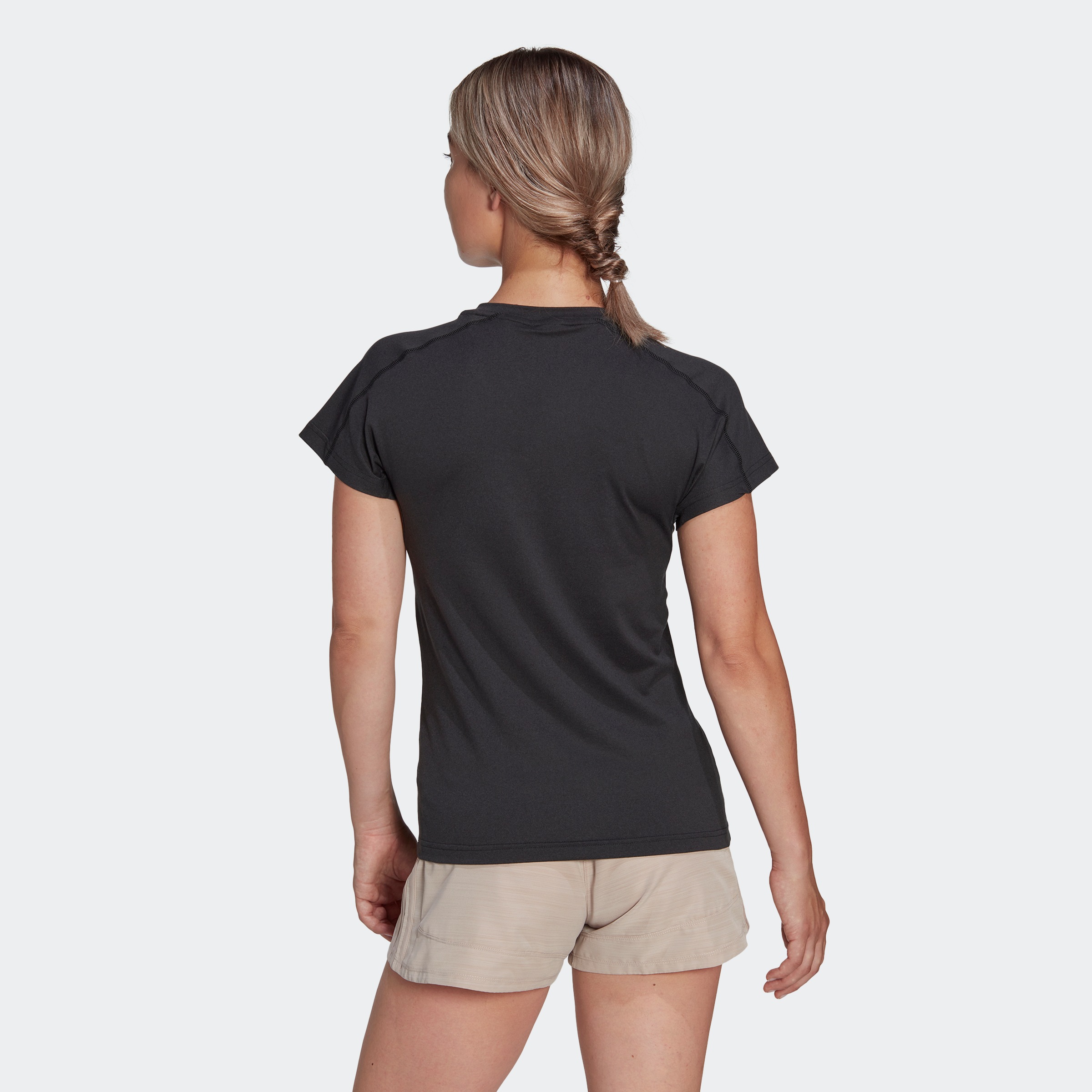 adidas Performance T-Shirt »AEROREADY TRAIN ESSENTIALS MINIMAL BRANDING V-NECK«, Trainingsshirt, feuchtigkeitsabsorbierend mit V Ausschnitt