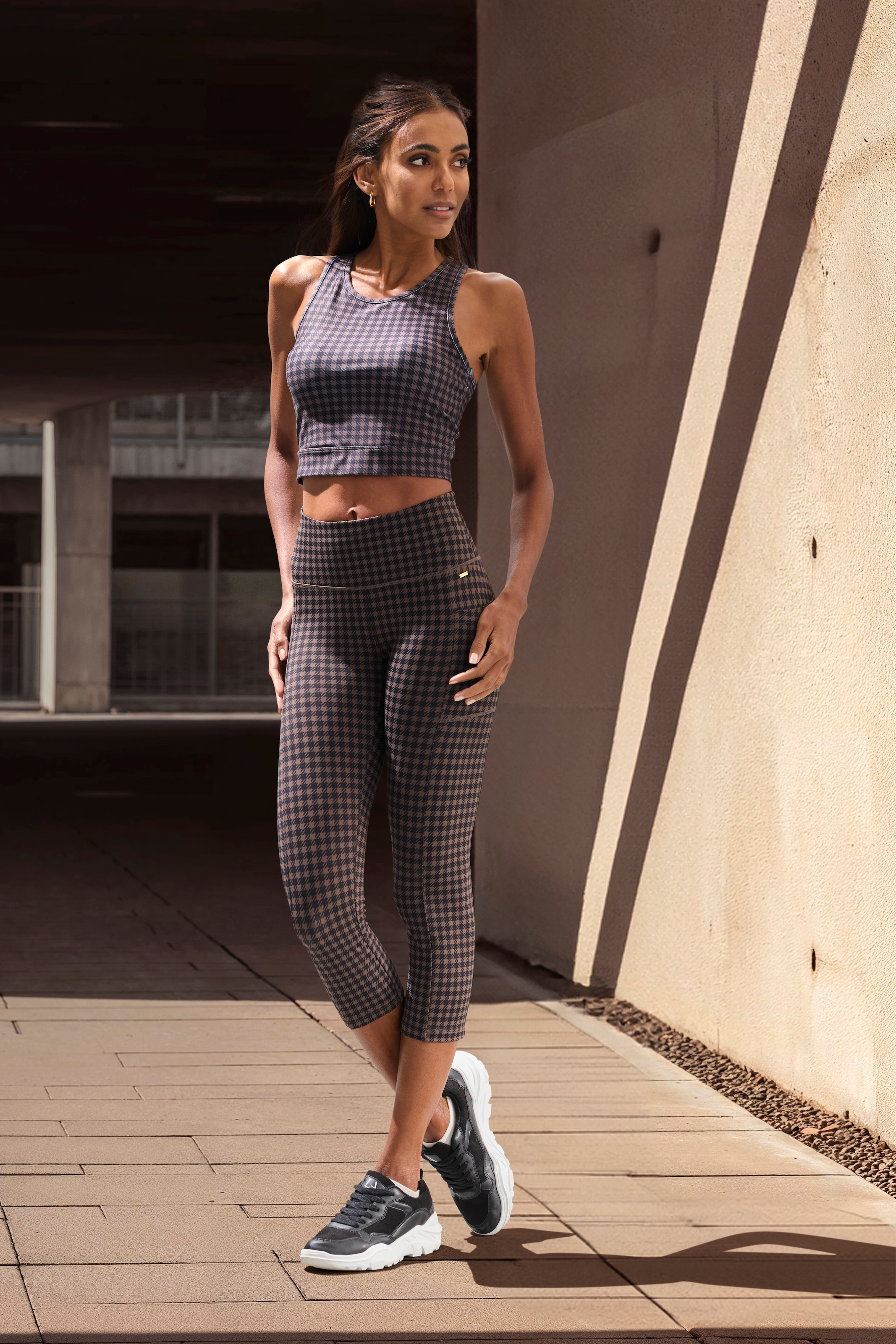 LASCANA Caprileggings, Sporthose im Allover-Druck