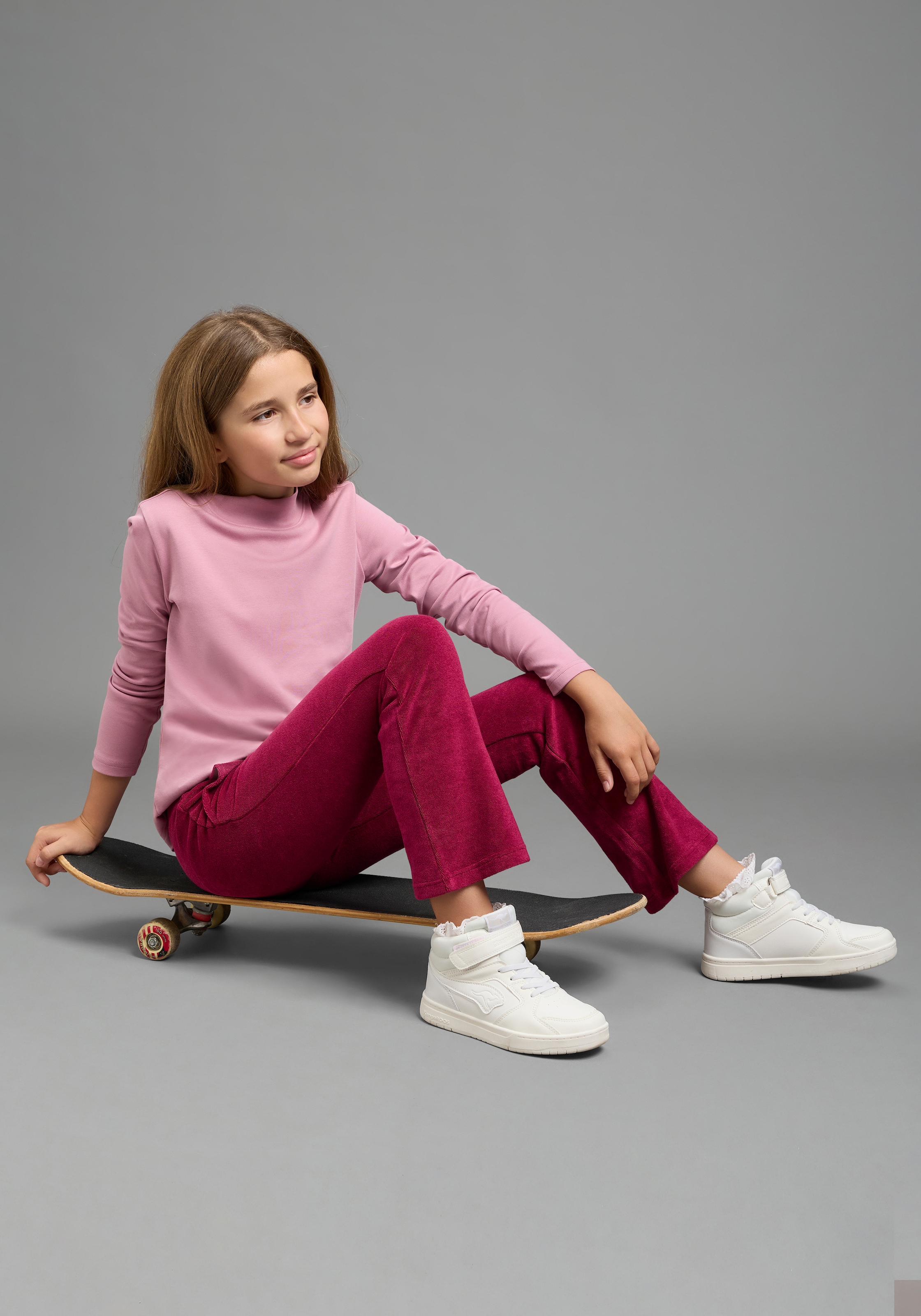 H.I.S Nickihose »Weiche Nicki-Jogginghose«  für Mädchen, mit ausgestellter Beinform, lange Form