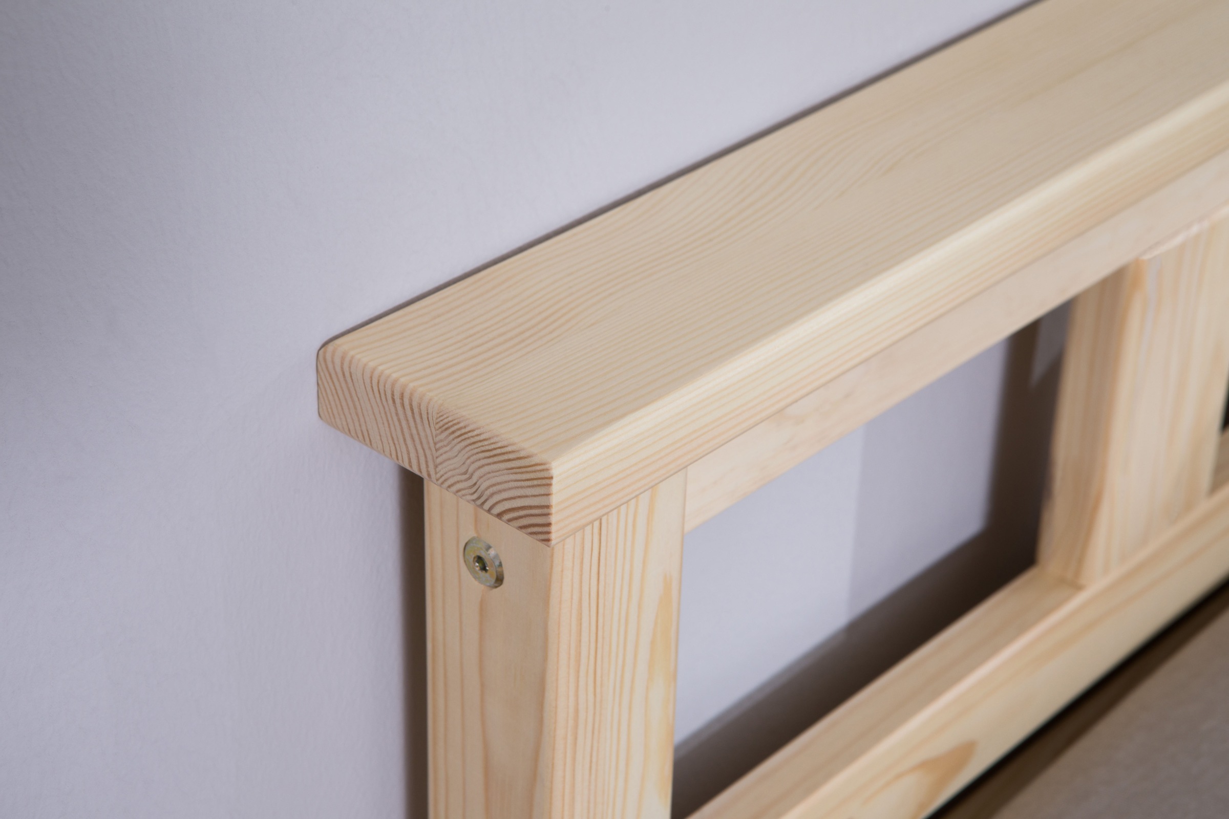 Ticaa Futonbett »Merci«, Einzelbett, aus Kiefer Massivholz, inkl. Rollrost