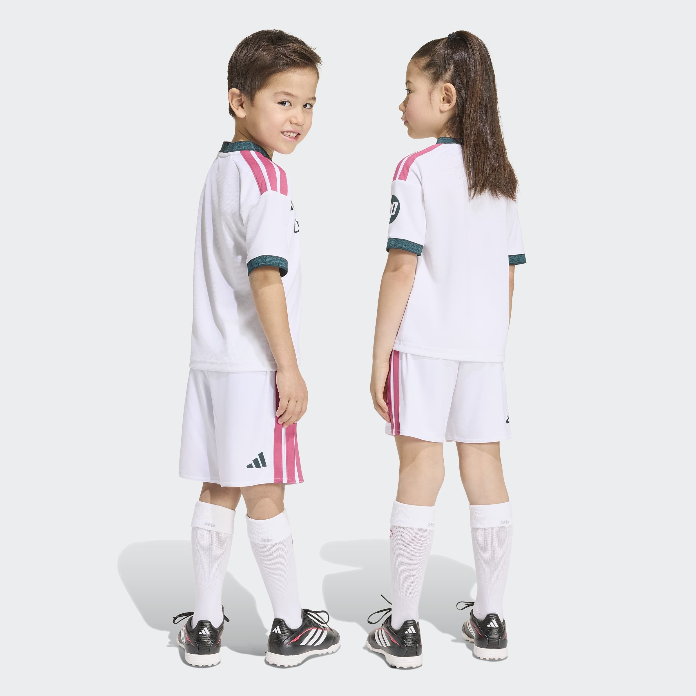 adidas Performance T-Shirt & Shorts »REAL MADRID 26/27 KIDS HEIMSET« für Fußball, mit Climacool Technologie, regulärer Schnitt