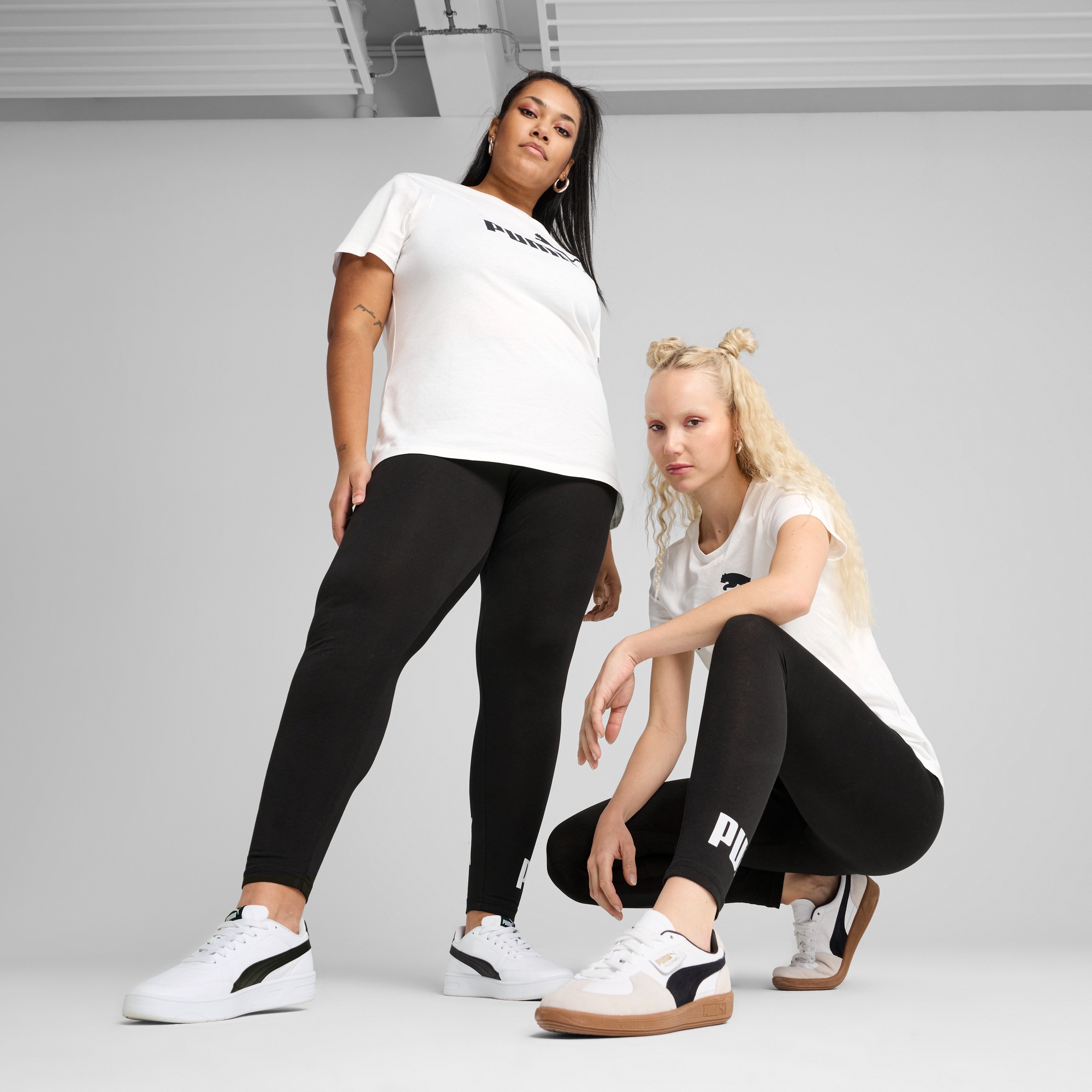 PUMA Leggings »ESS NO. 1 LOGO LEGGINGS«, angenehmer Baumwollmix, für Fitness, Sport und Freizeit