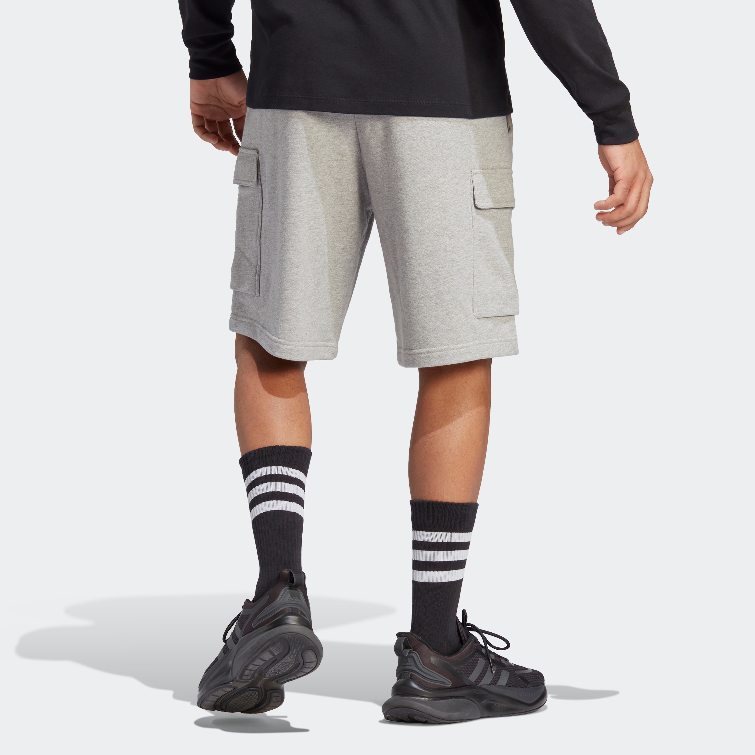 adidas Sportswear Shorts »ESSENTIALS FRENCH TERRY CARGOSHORTS«, (1 tlg.)  bei ♕