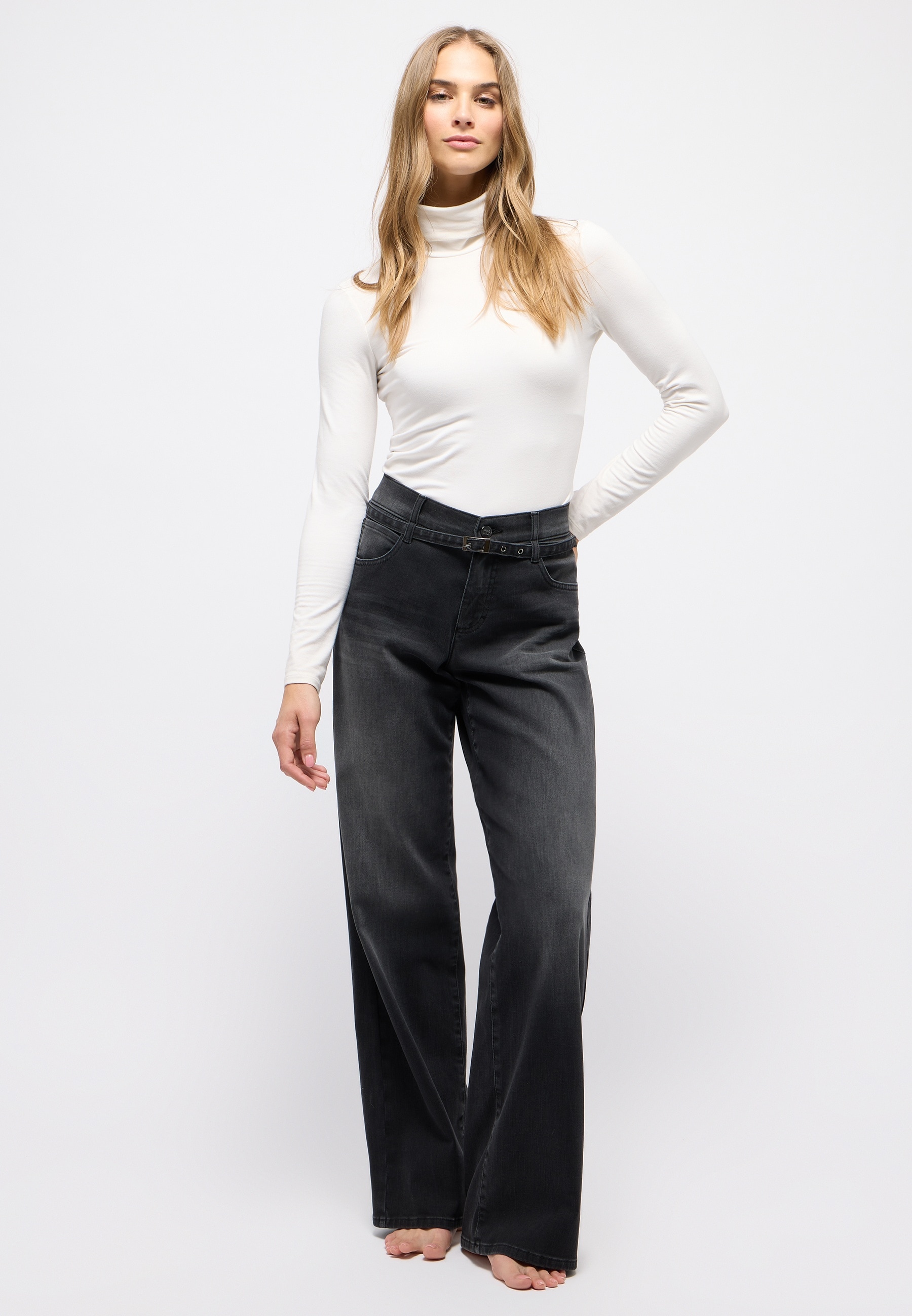 ANGELS Relax-fit-Jeans »LIZ CITY« weite Passform, mit integriertem Gürtel, aus Baumwollmischung