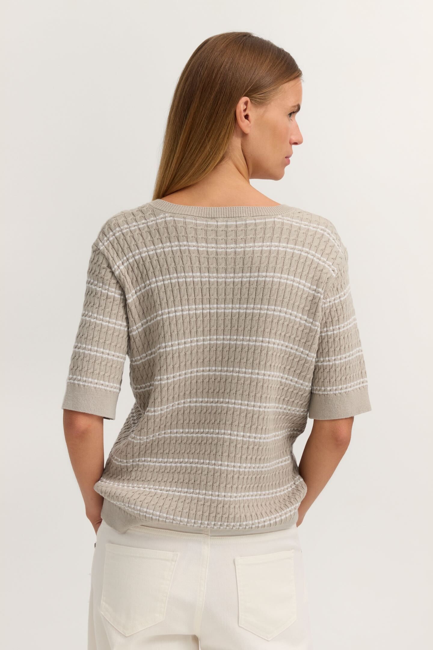 bugatti Rundhalspullover »Gestreift« mit kurzem Arm und Knopfleiste