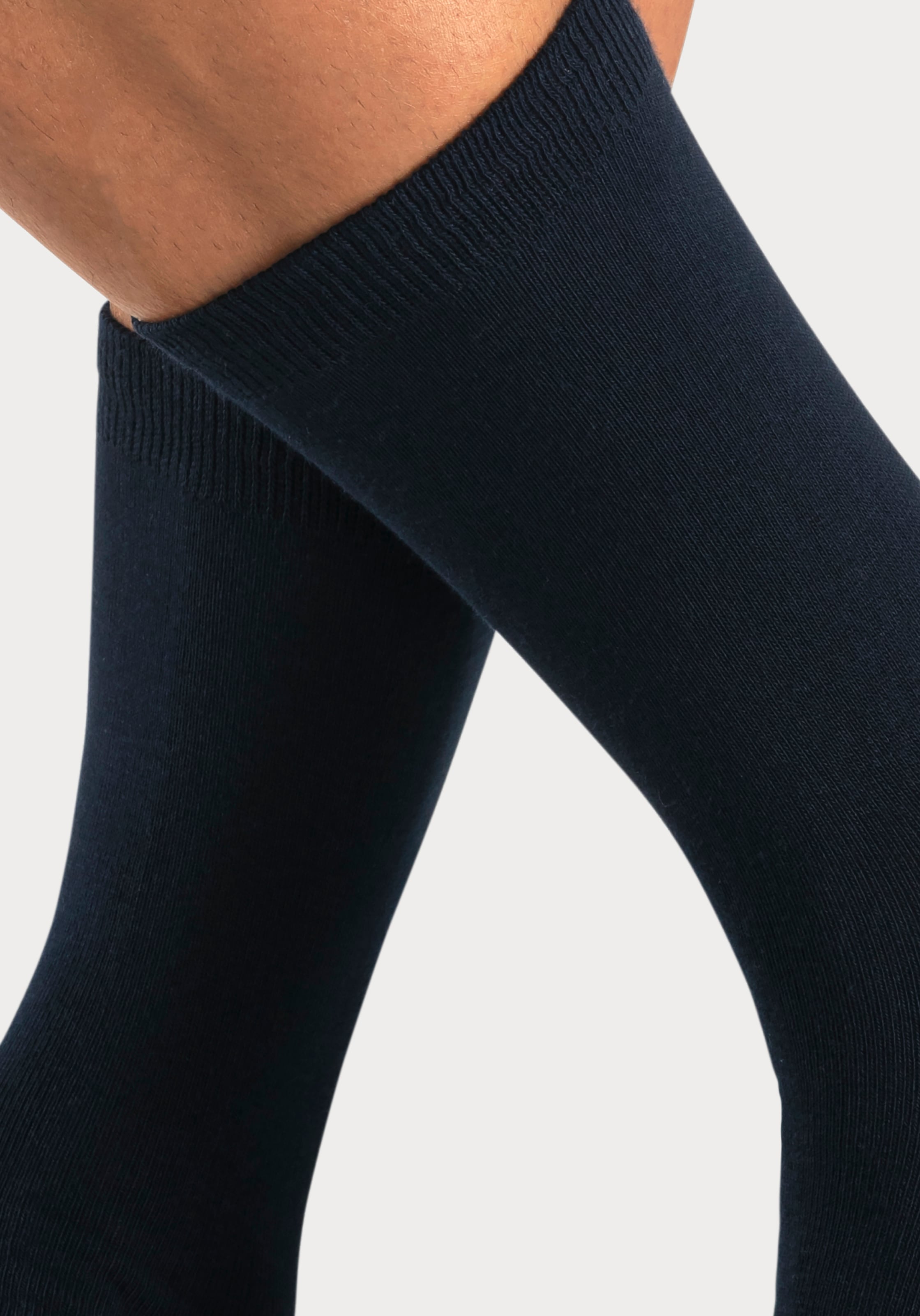Bench. Socken, (Dose, 4 Paar), mit farbigen Innenbündchen, sortiert in edler Geschenkdose
