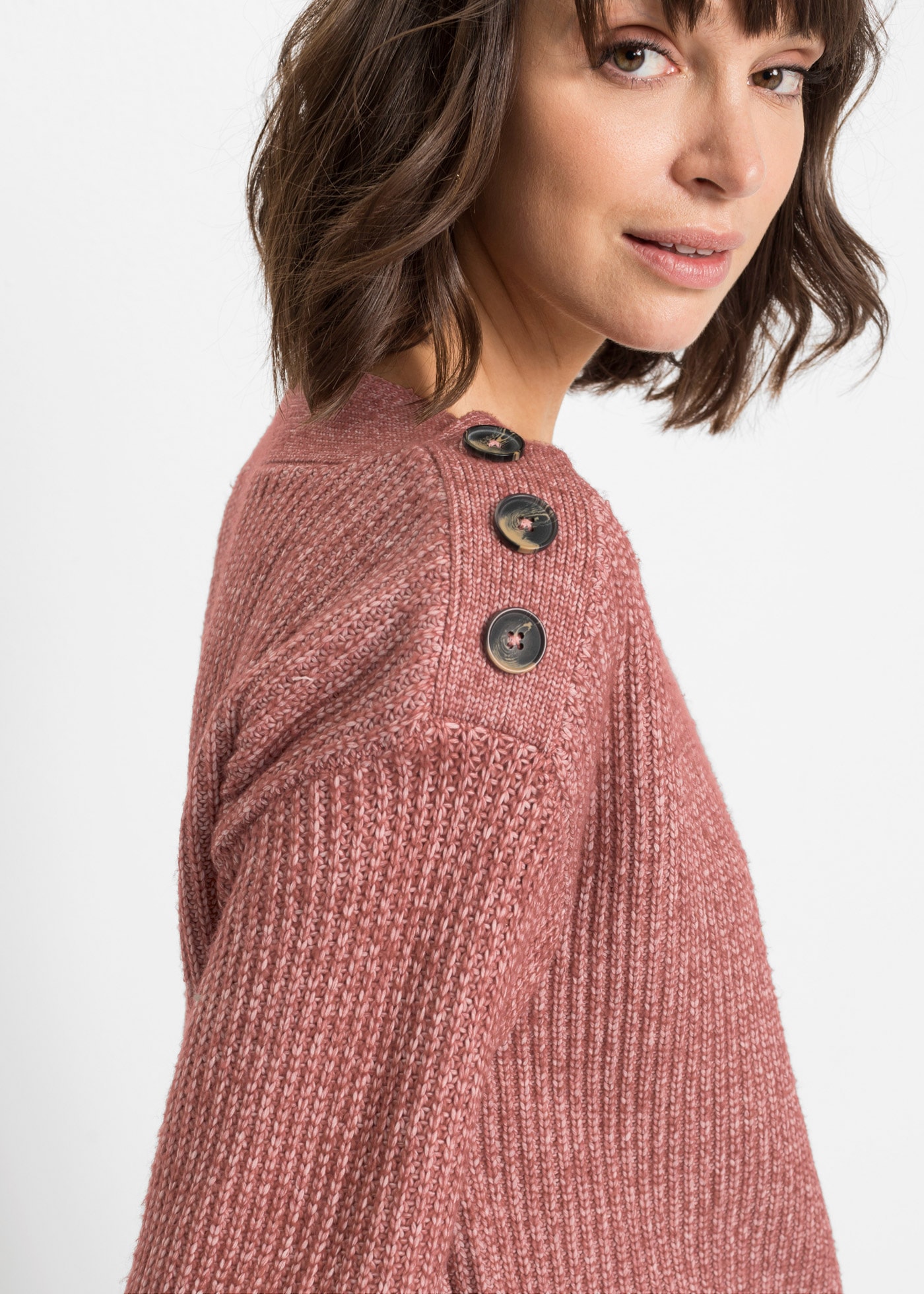 bonprix Strickpullover »Pullover mit Knöpfen« aus Polyester, mit Knopfverzierung, Oversize-Passform
