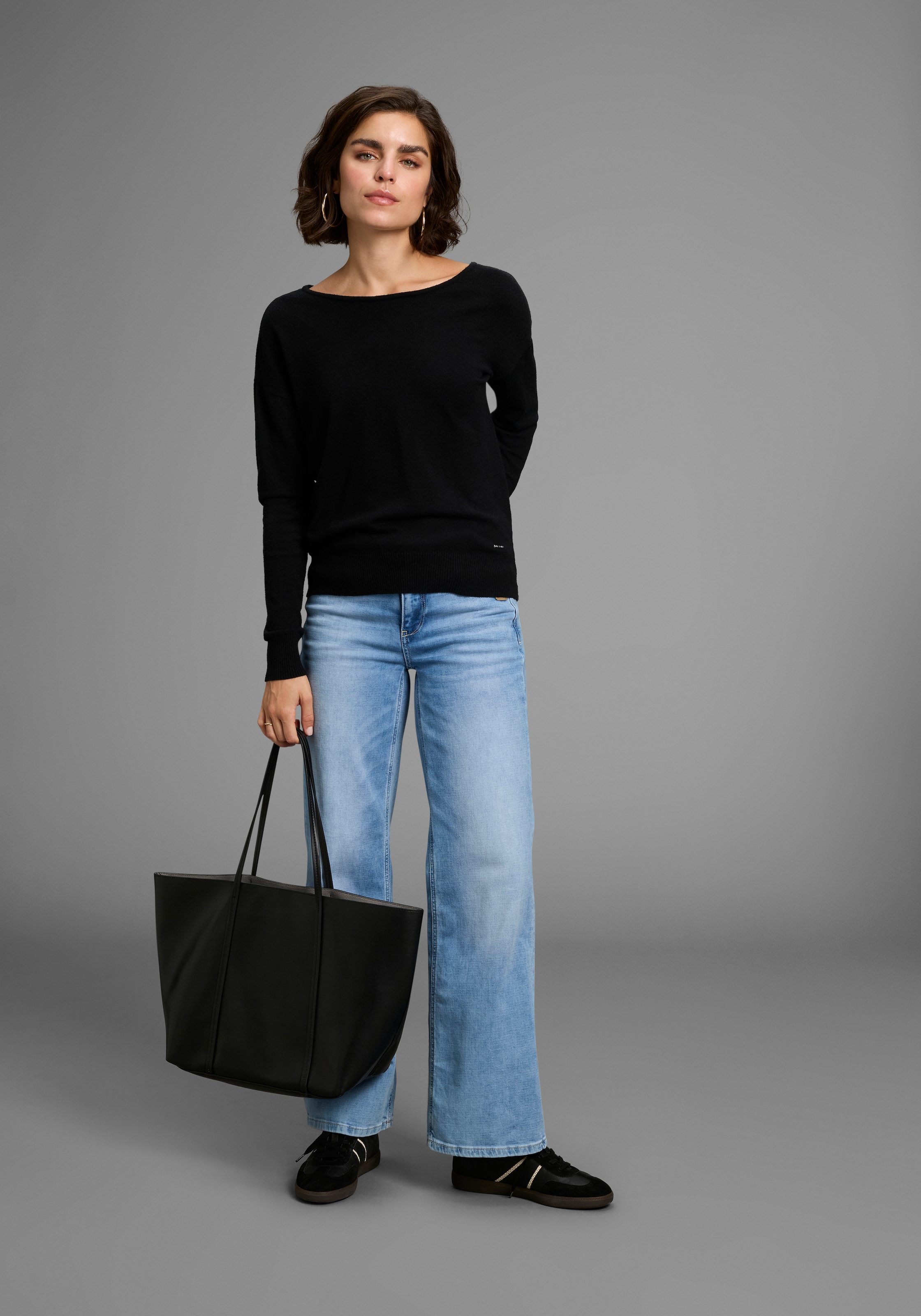 Laura Scott Strickpullover softer Übergangsstrick mit femininen Schnürdetails